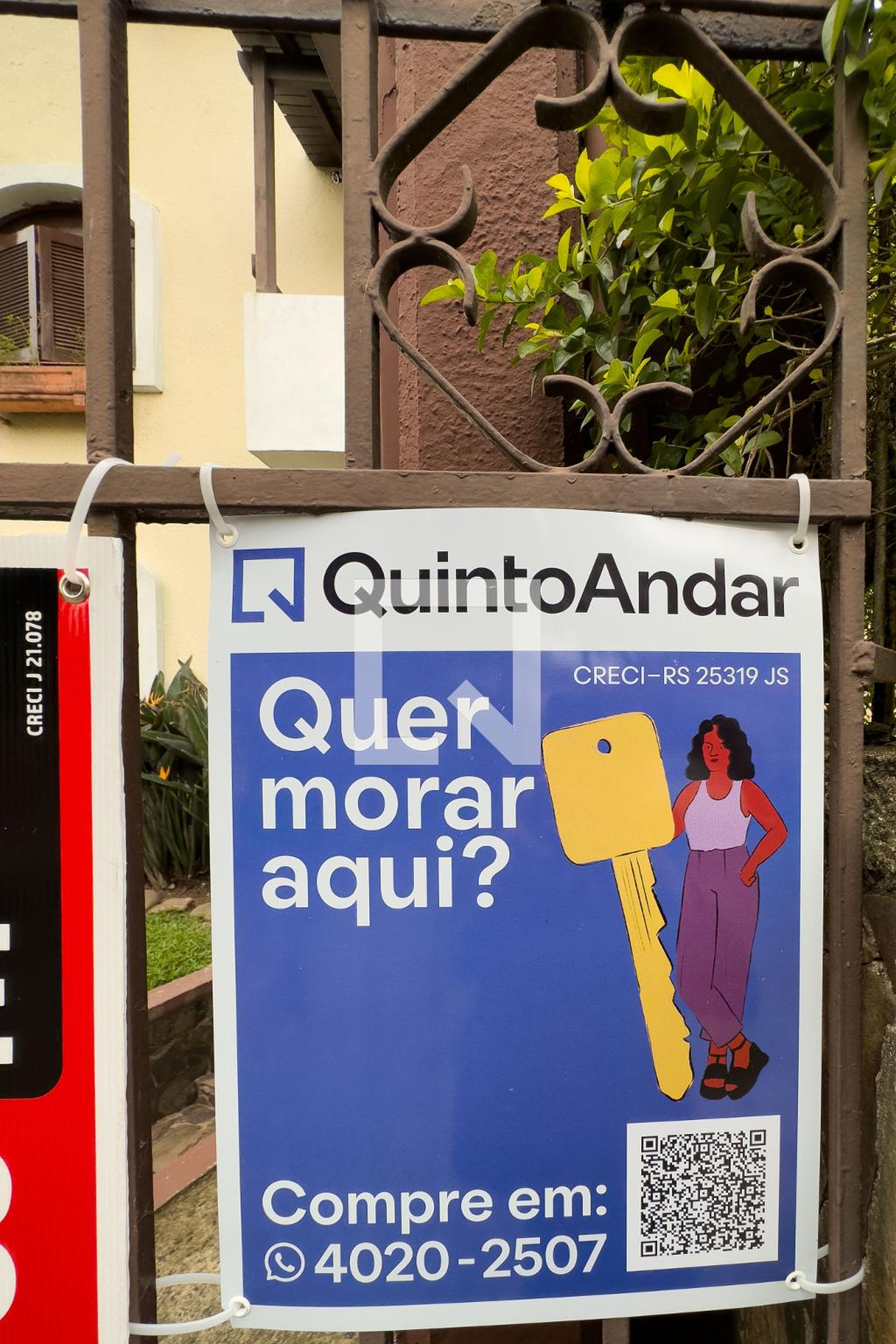 Fachada Condomínio em Rua Jaguari, 782