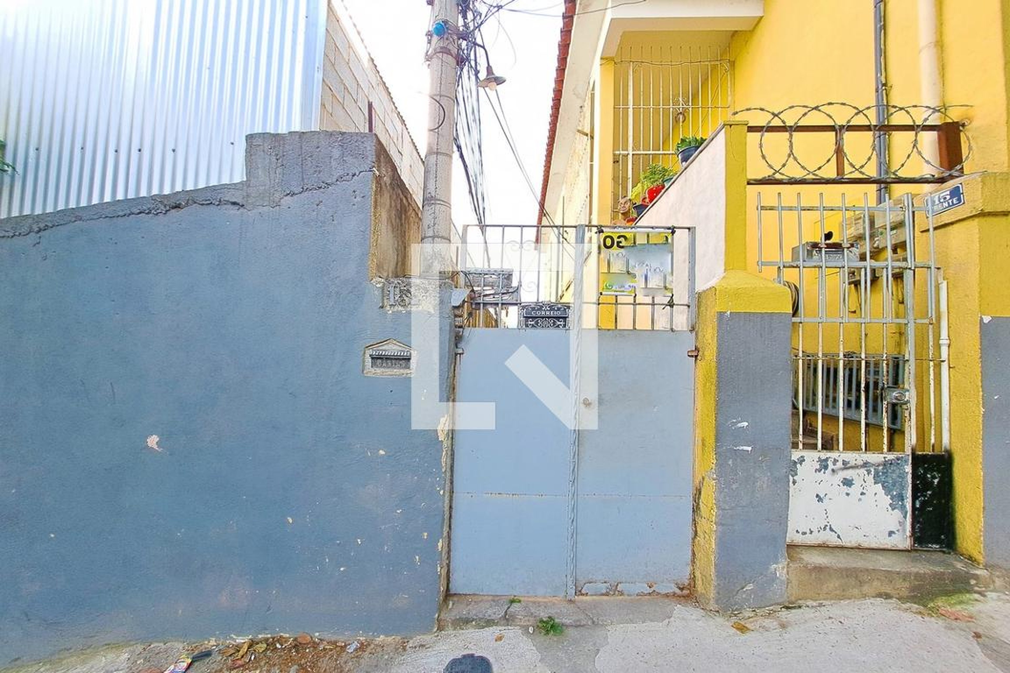 Fachada Condomínio em Rua Bolívia, 15