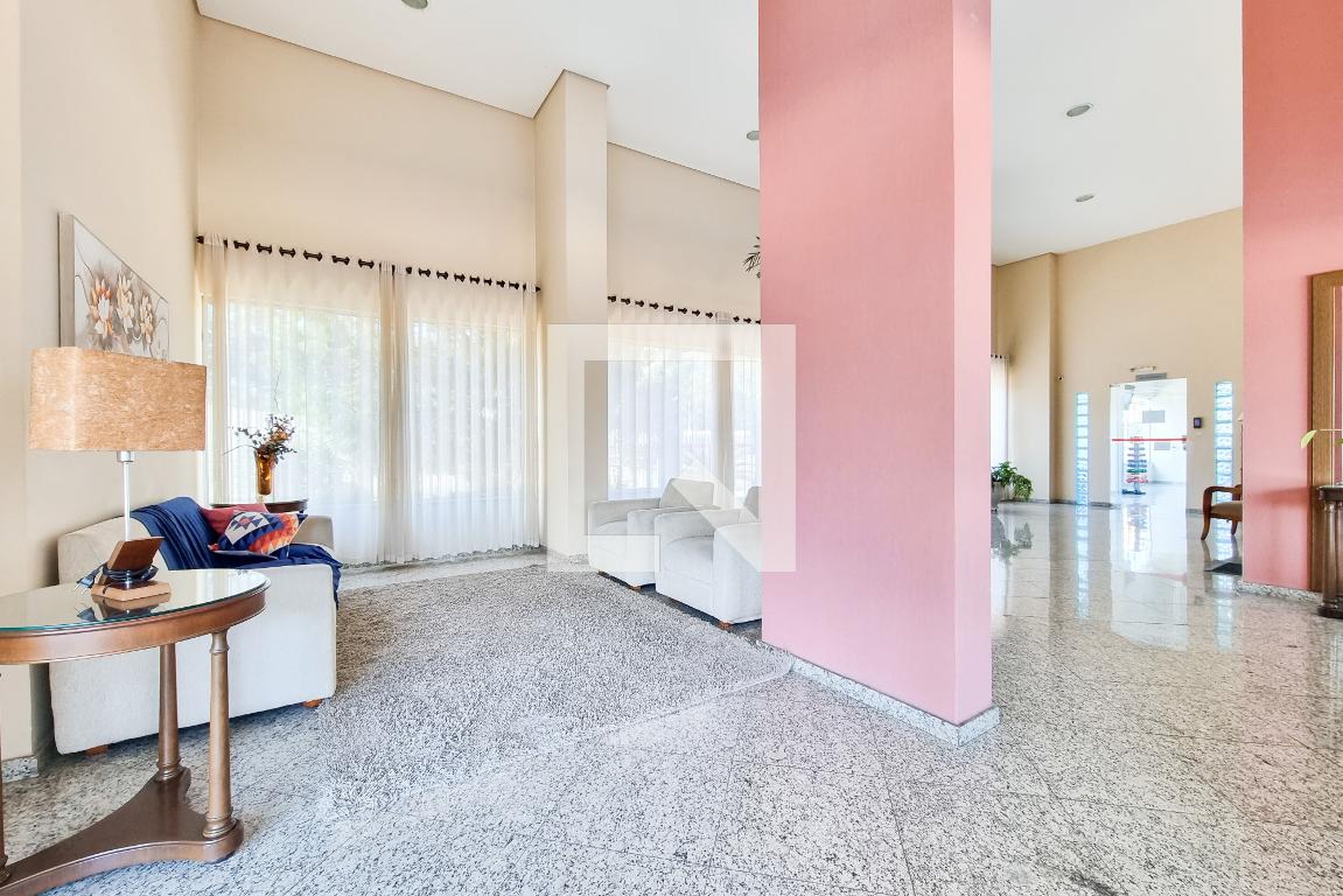 Hall Edifício Varanda do Quinta das Flores