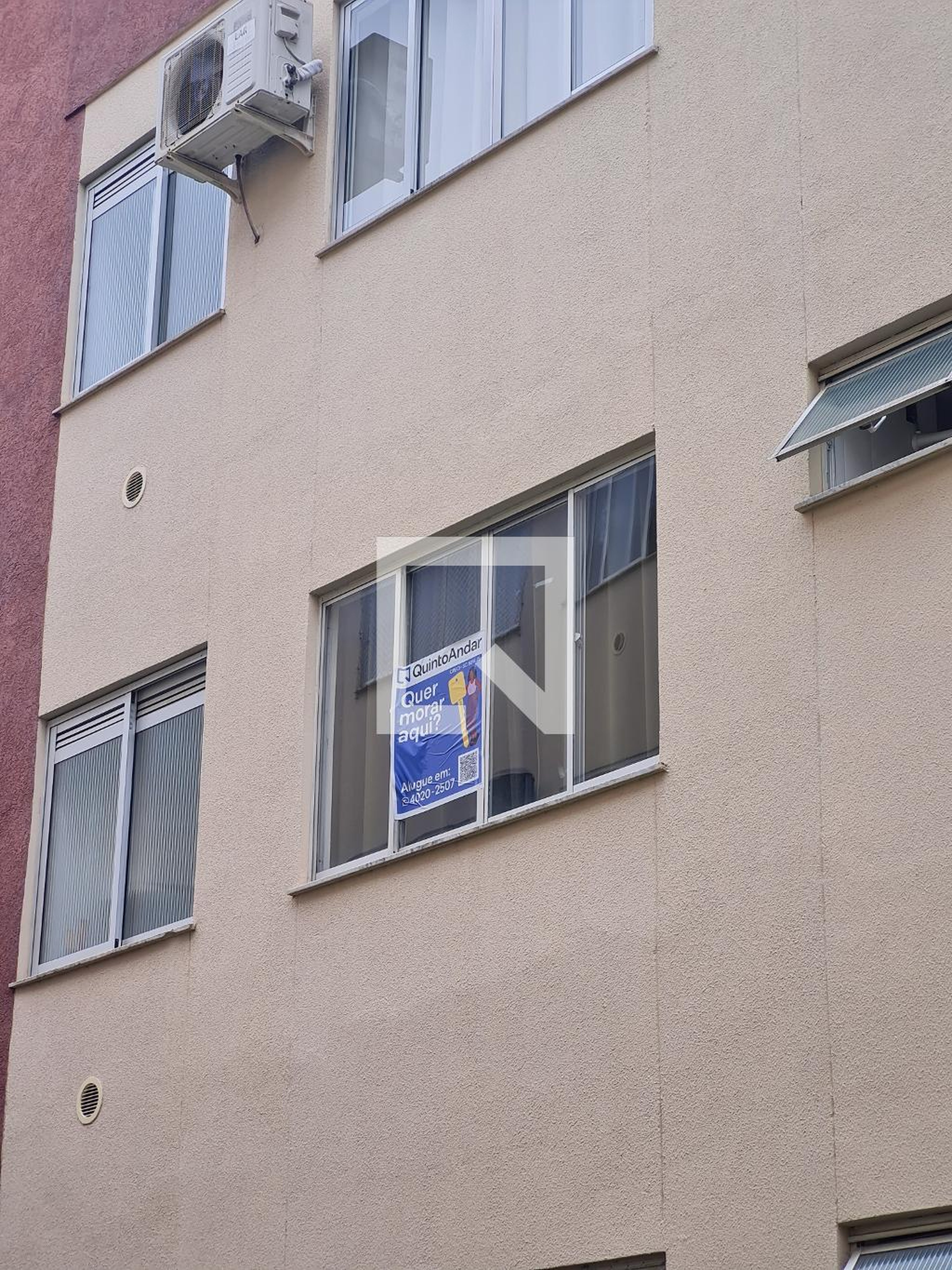 Fachada Condomínio em Rua Jornalista Orion Augusto Plat, 247