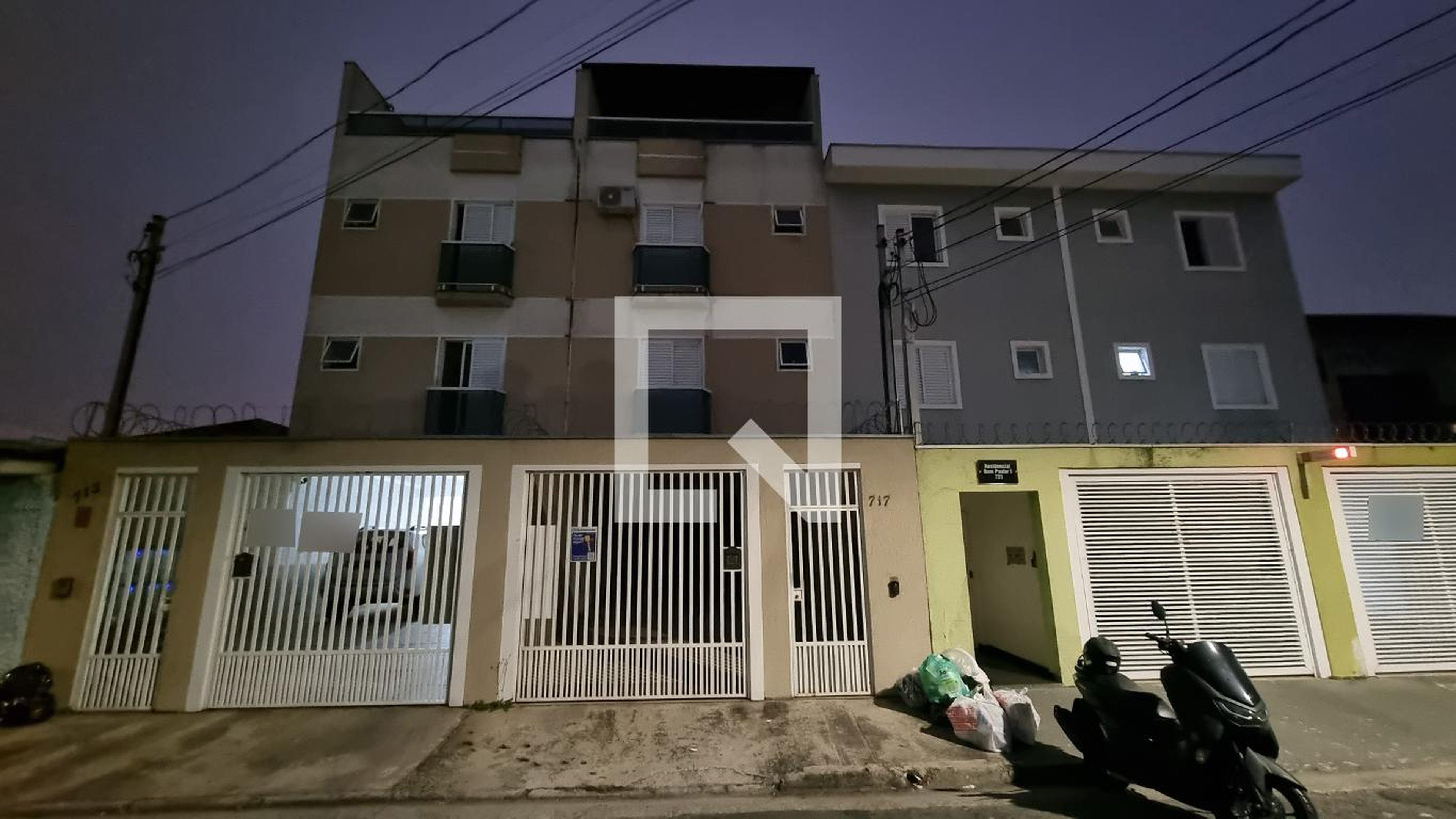 Fachada Condomínio em Rua Felício Pedroso, 717
