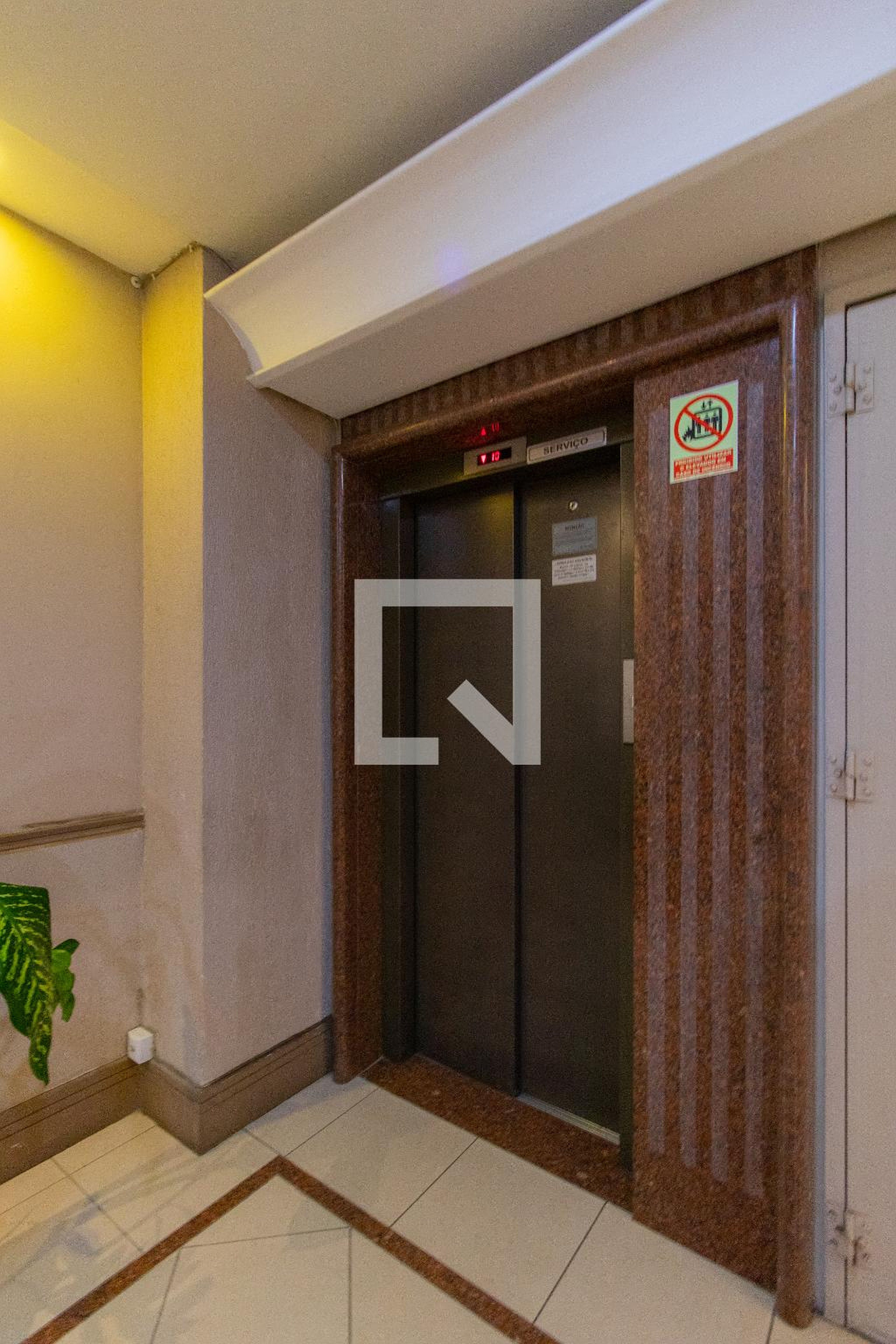 Elevador - Residencial Karnak