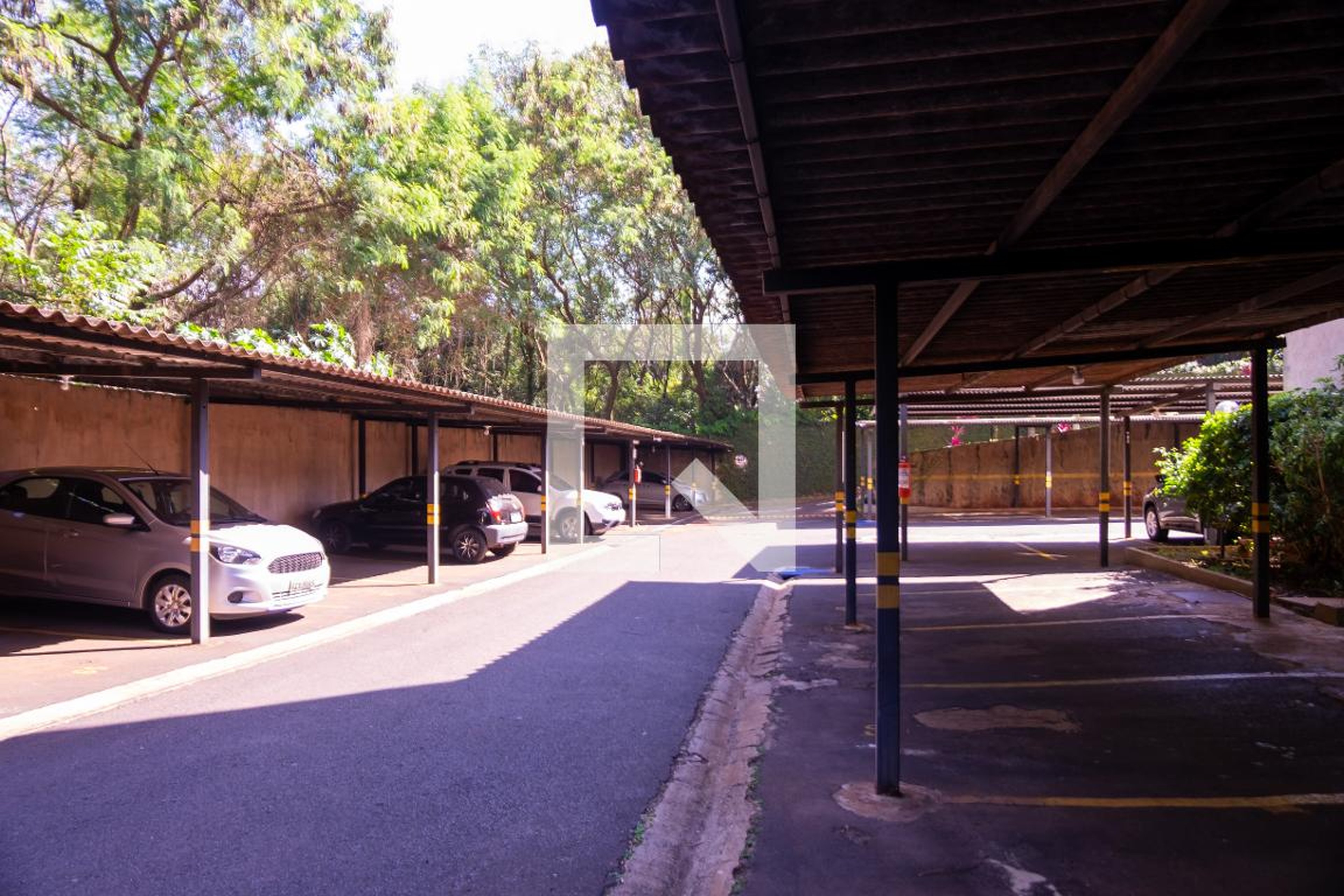 Estacionamento - Tamarindos