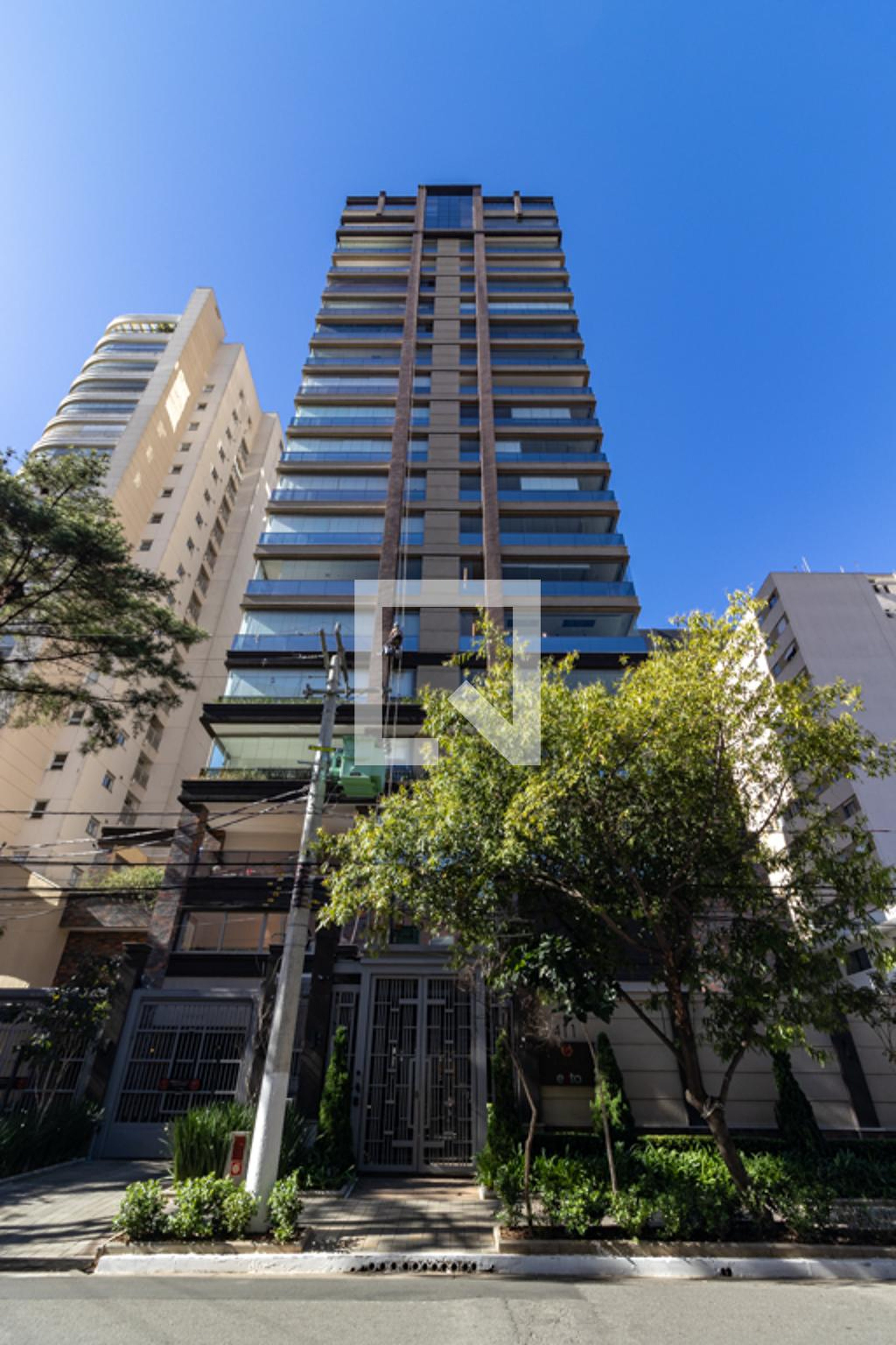 Fachada Condomínio Etern Ibirapuera