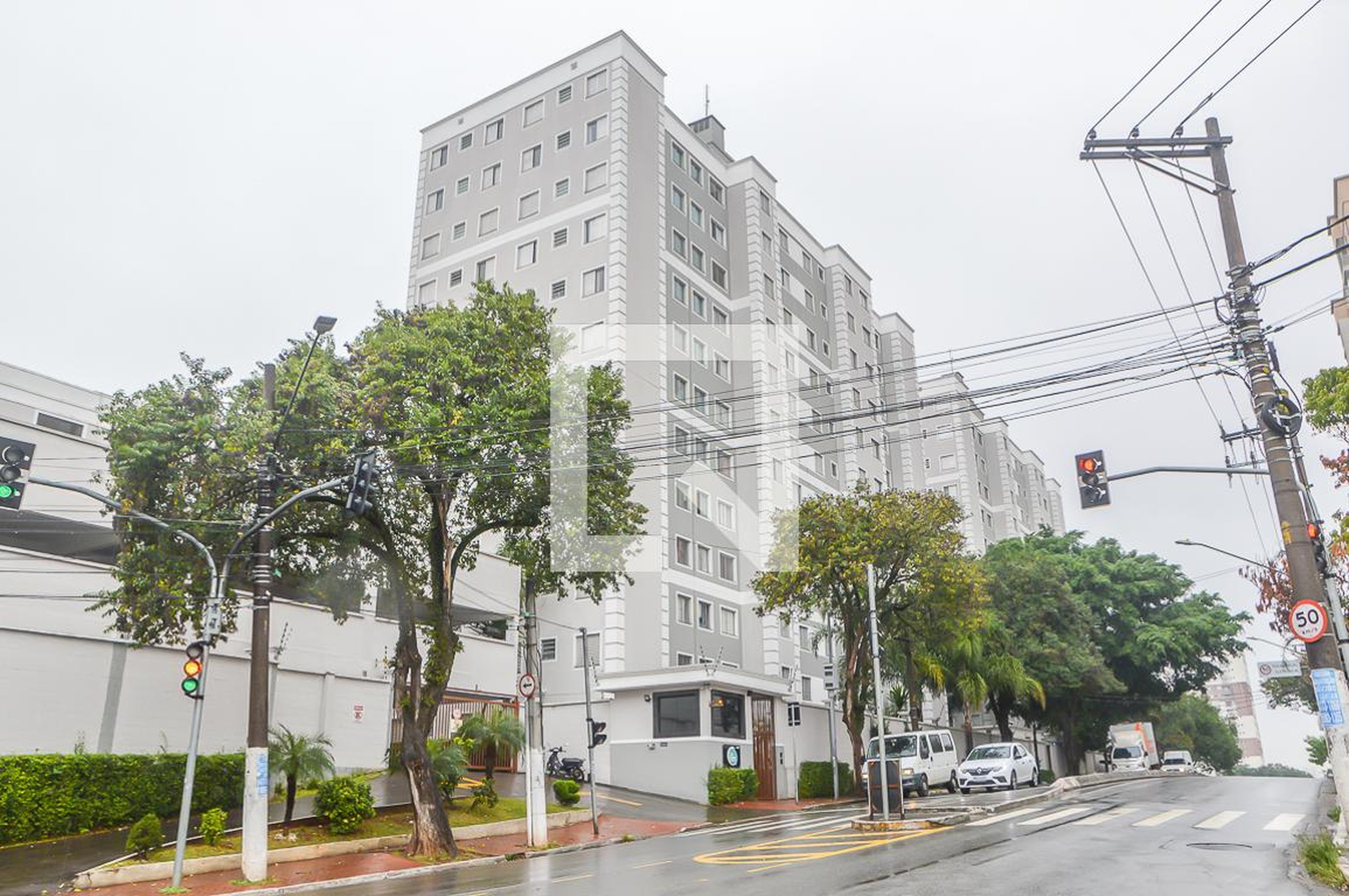 Fachada do Condomínio Condomínio em Rua China, 3179