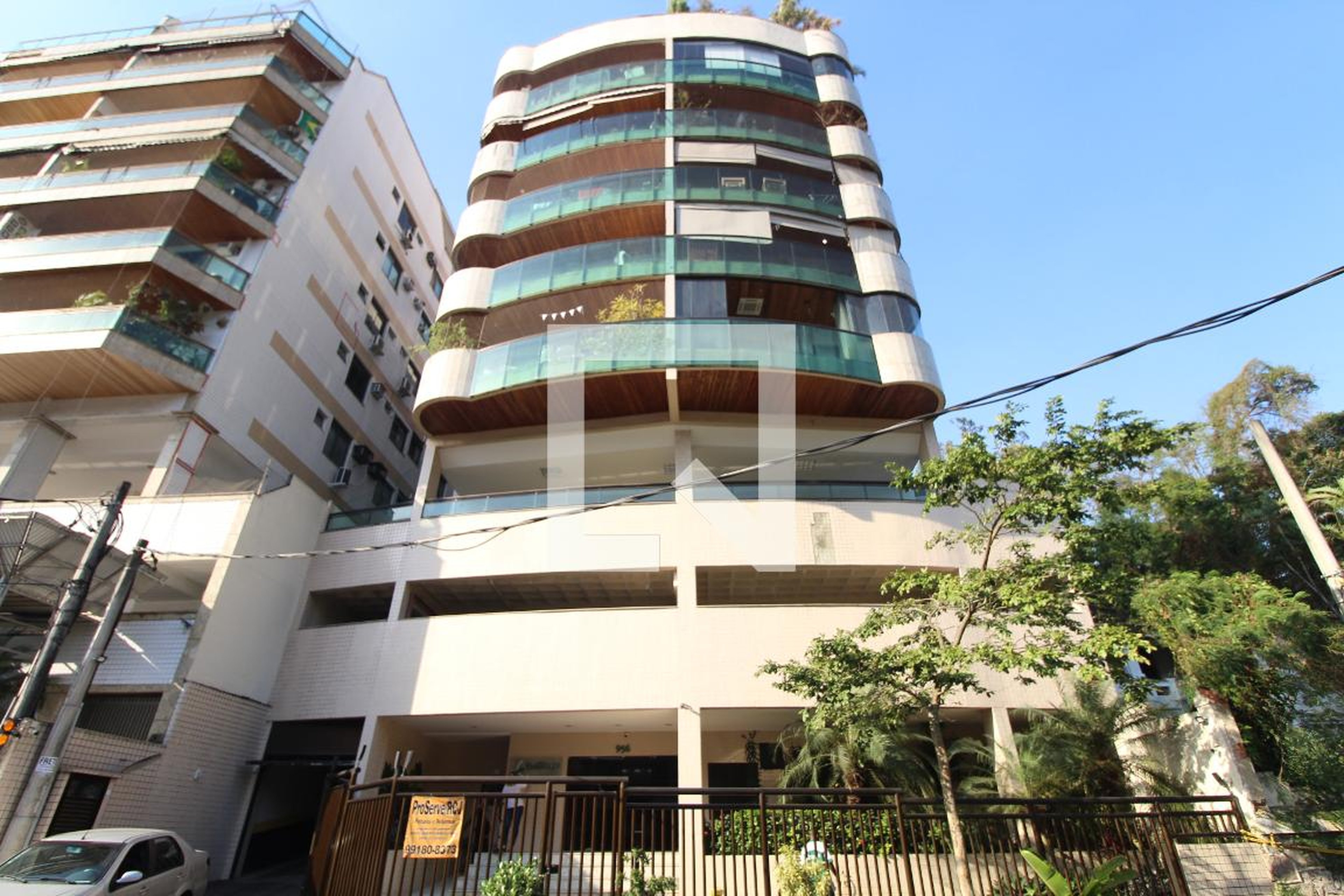 Fachada do Prédio Condomínio Emerald Coast