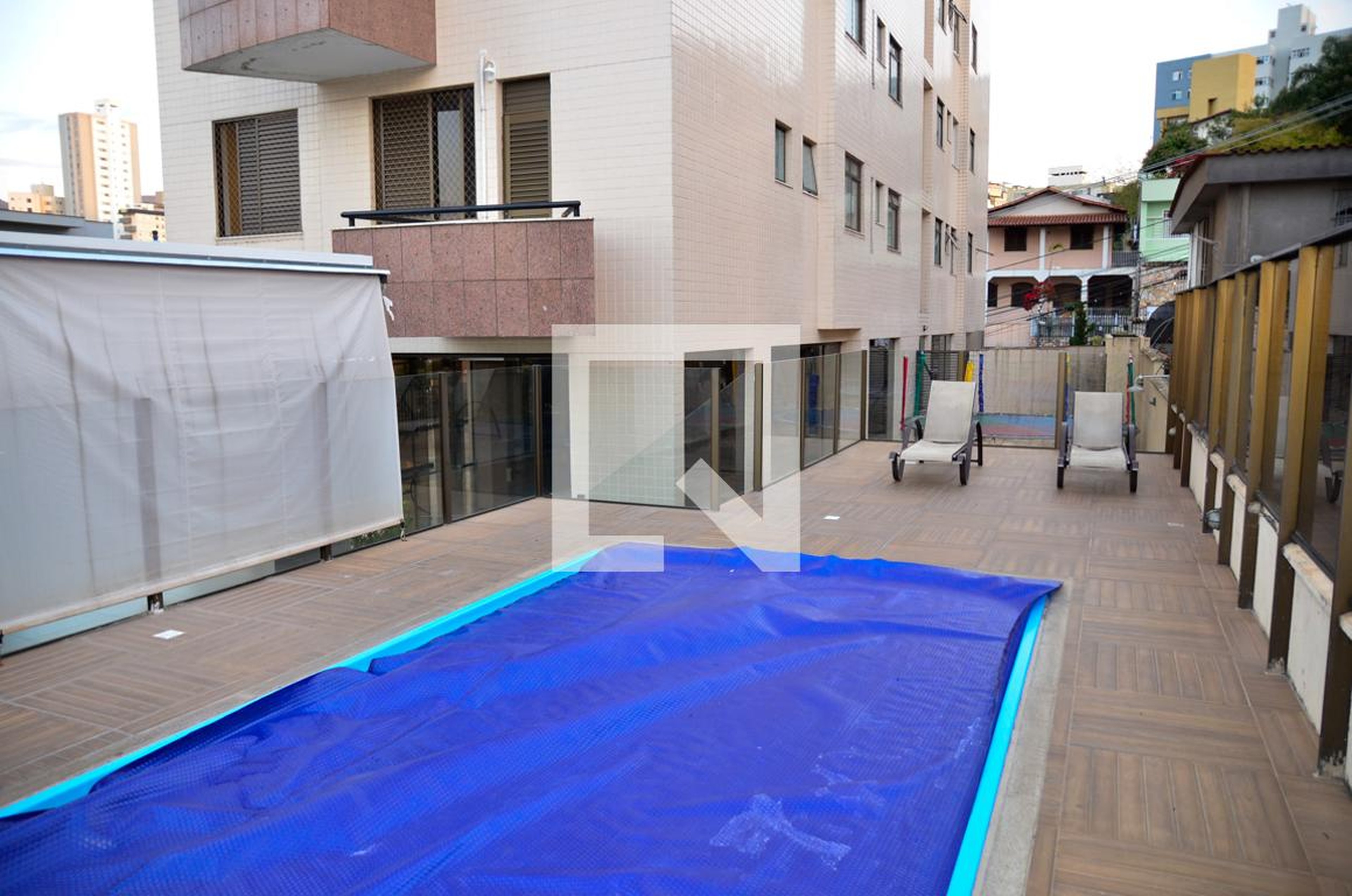 Piscina coberta - Edifício Apollo II