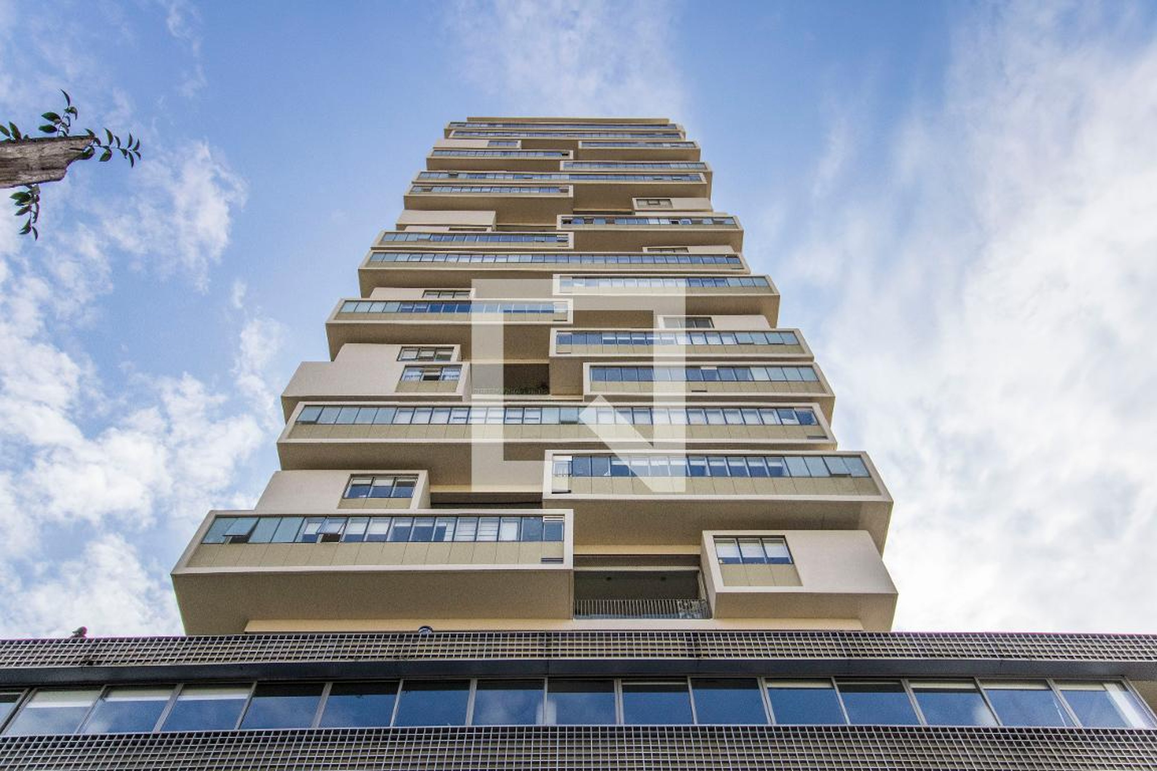 Fachada do Prédio Condomínio Trezentos e Sessenta Graus