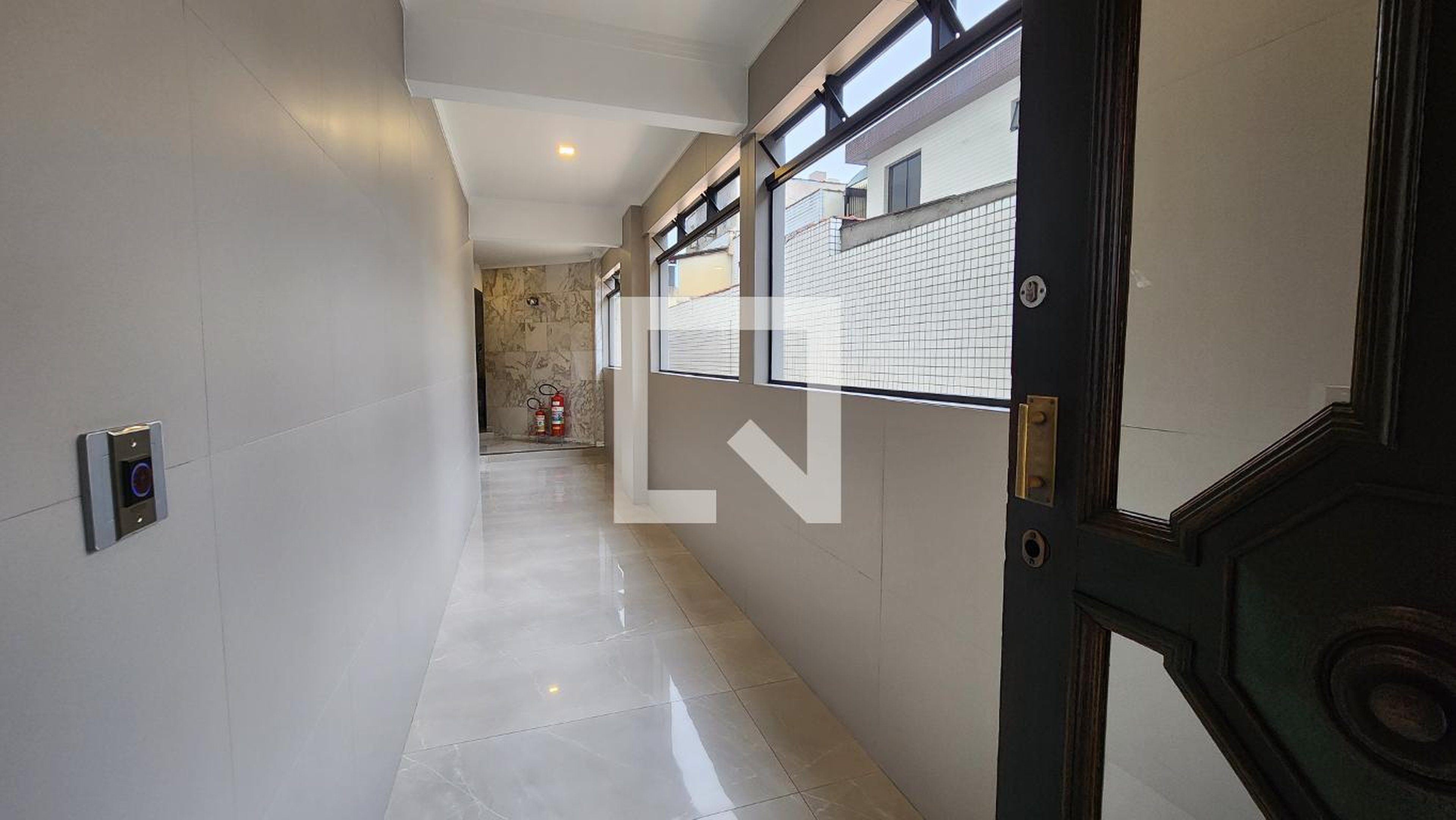 Hall de entrada - Residencial Maria Bernadete