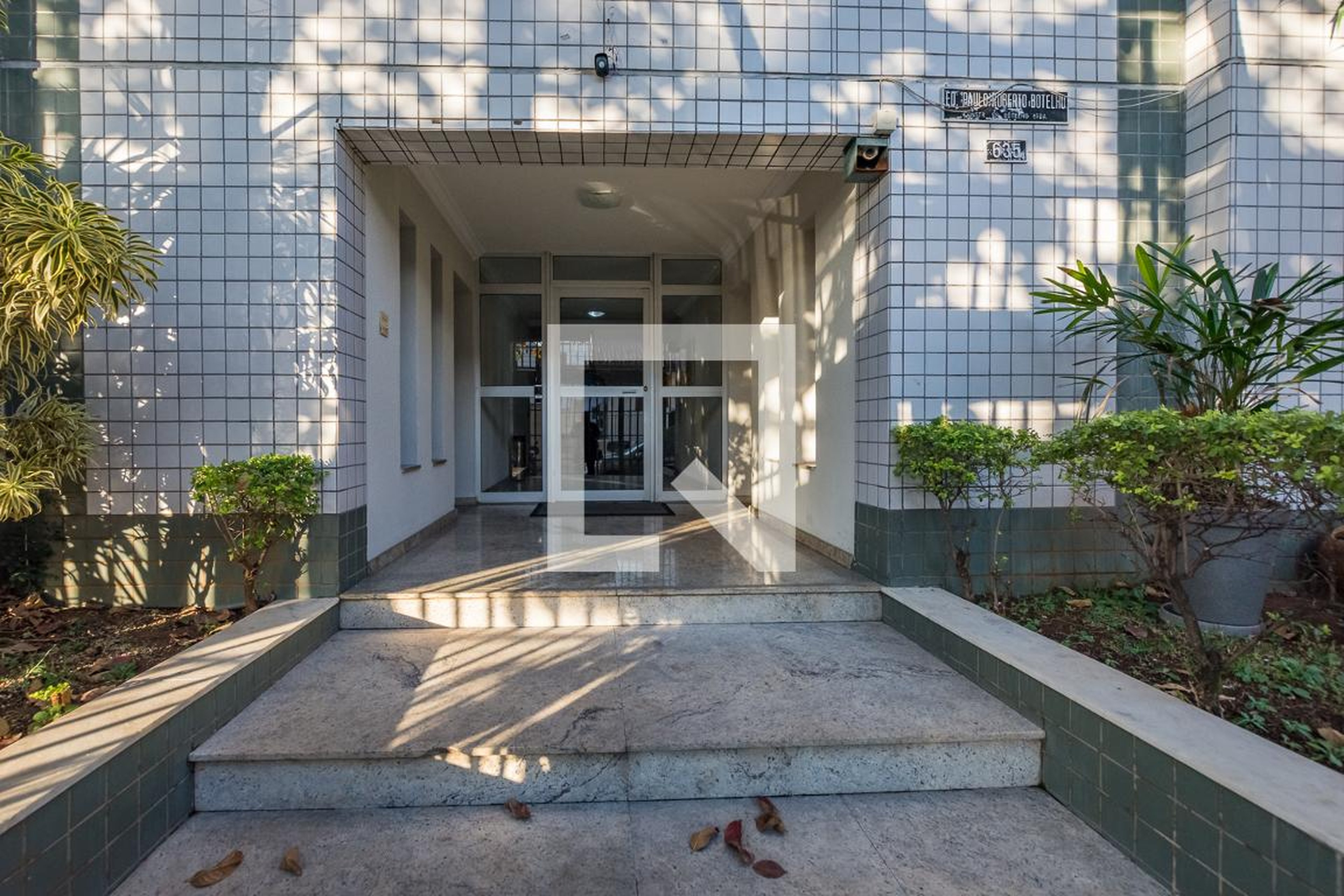 Entrada - Edifício Paulo Roberto Botelho