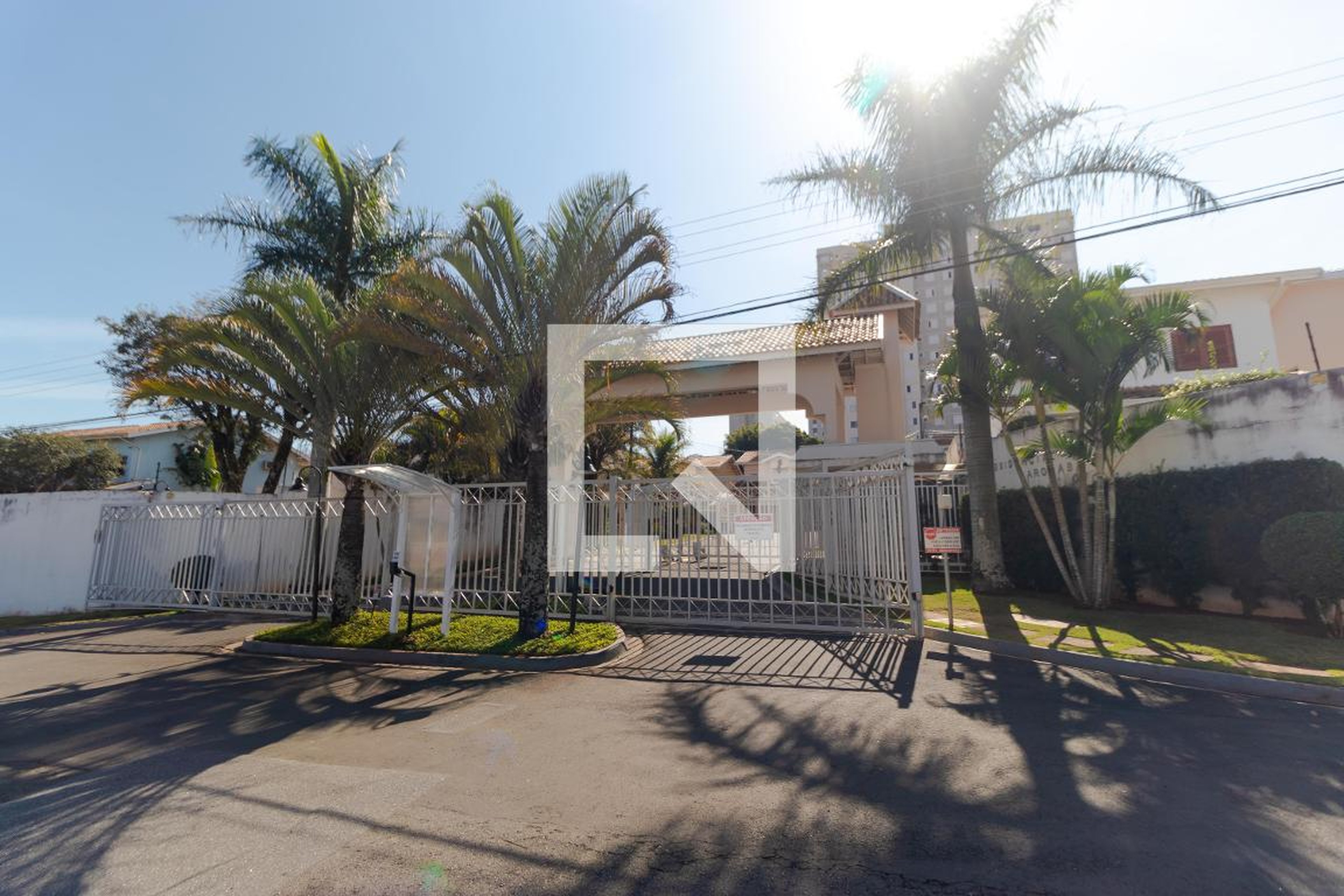 Fachada do Condomínio Condomínio Garopaba