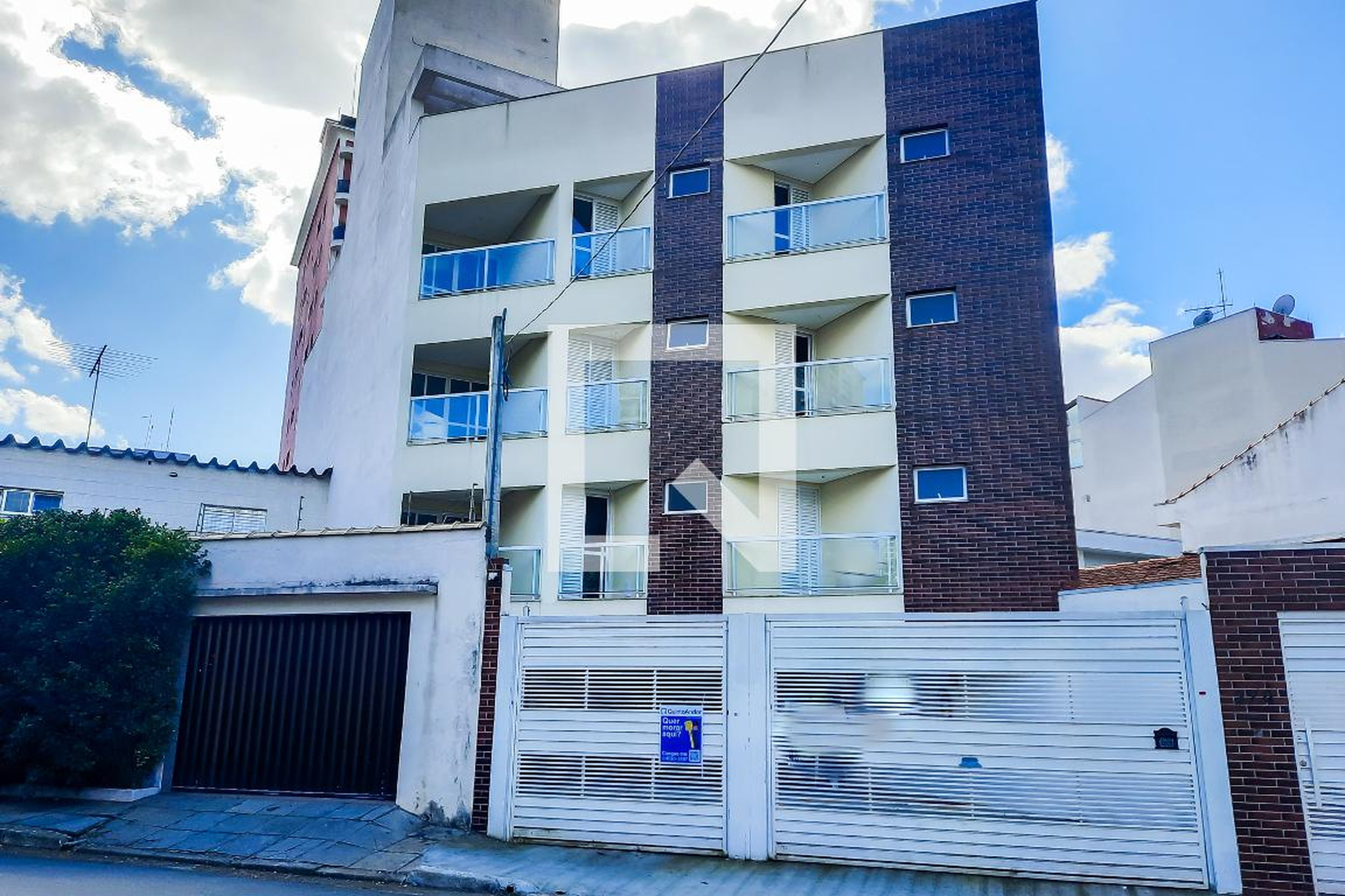 Fachada do Condomínio Edifício Florença l