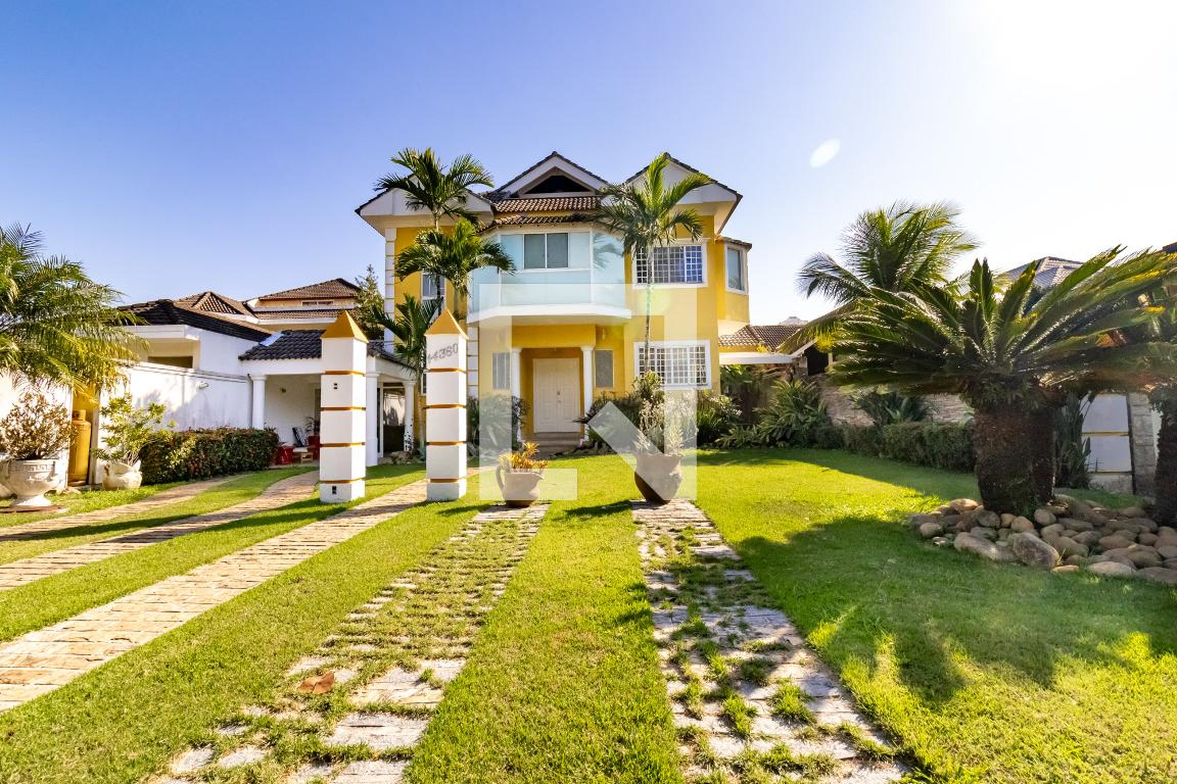 Fachada Condomínio em Avenida Prefeito Dulcídio Cardoso, 14360