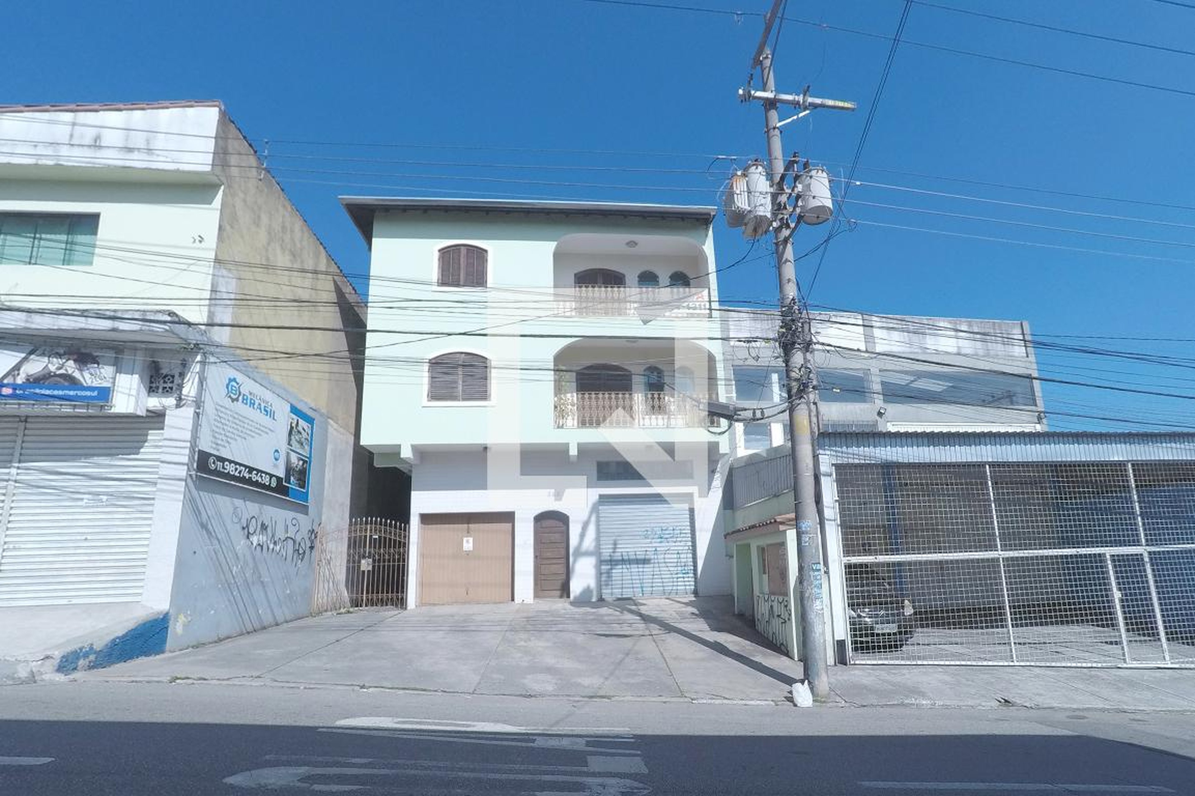 Fachada Condomínio em Rua Aquidabam, 363