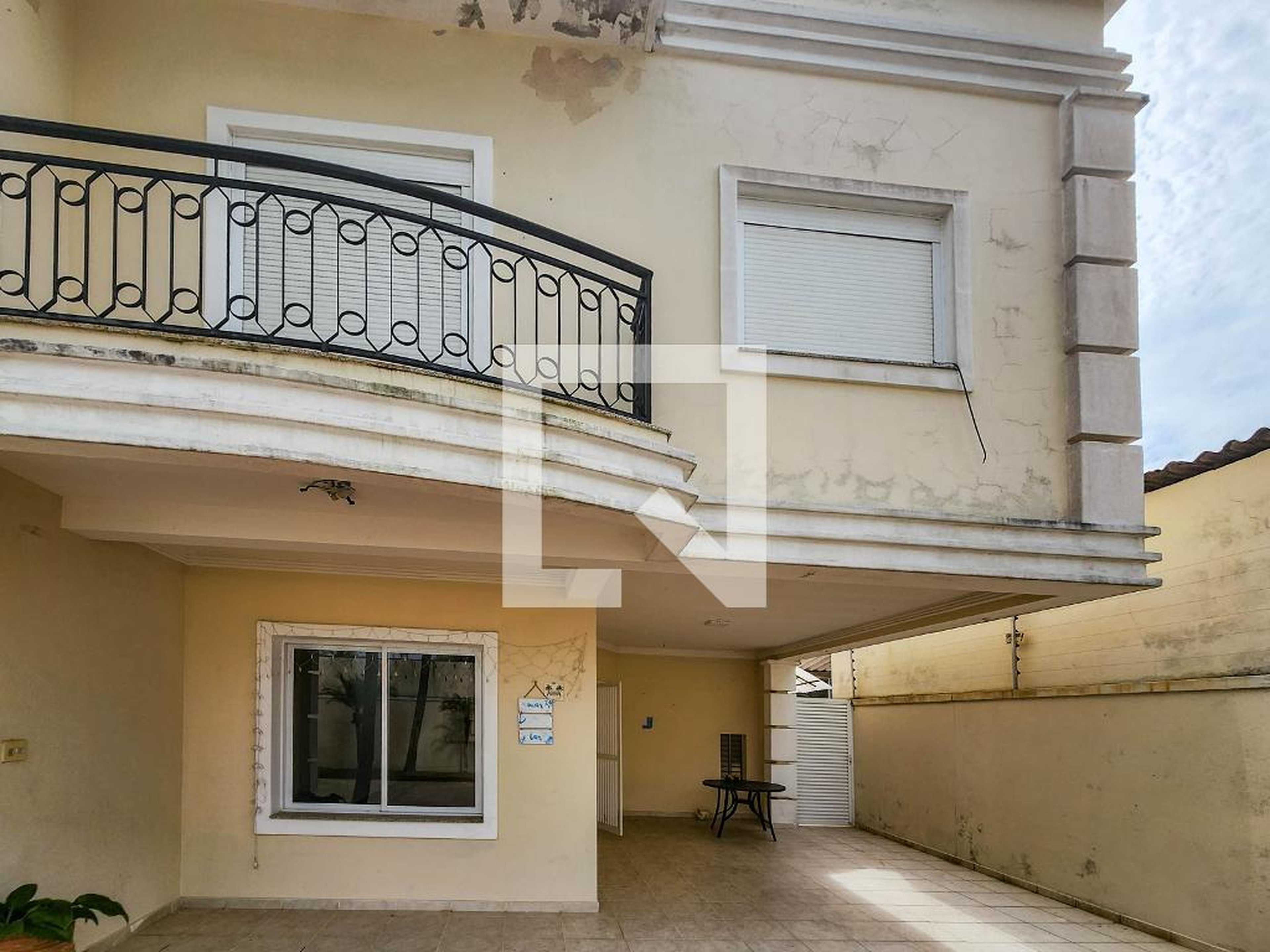 Fachada do Prédio Condomínio solar dos principes