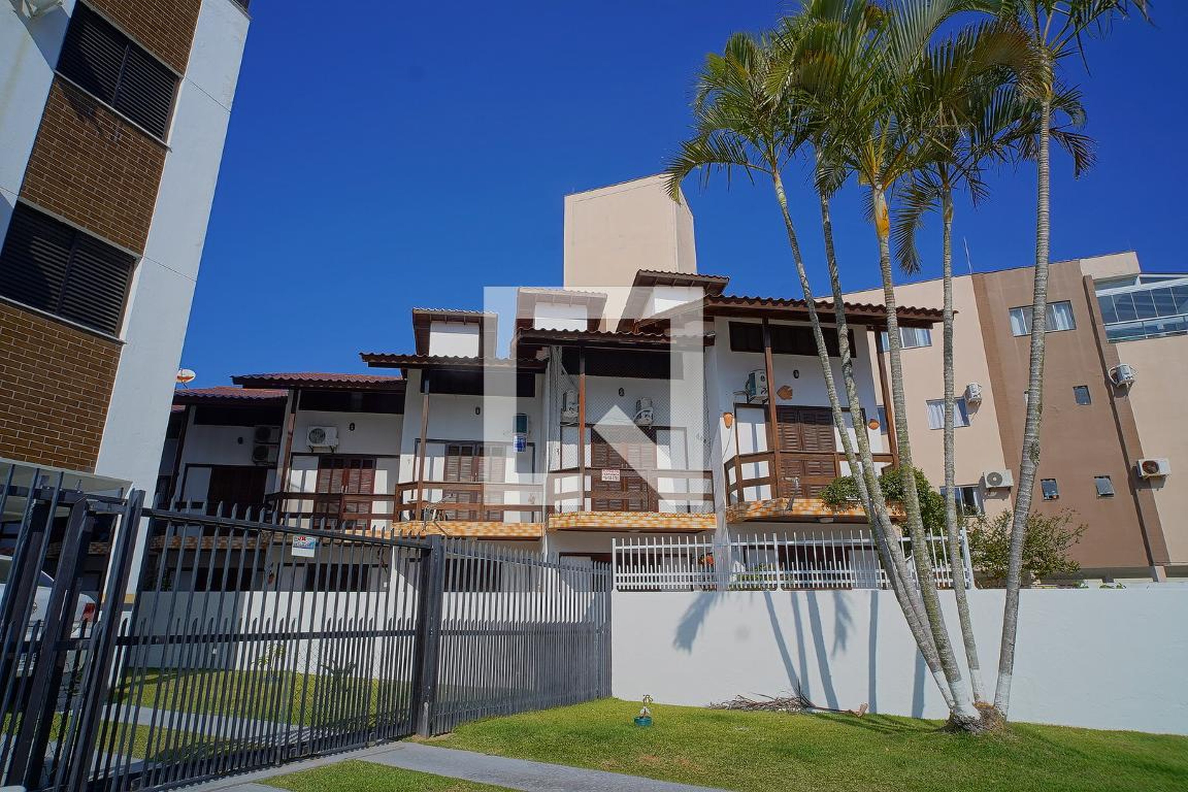 Fachada Condomínio em Rua Doutor Vânio Colaço, 89