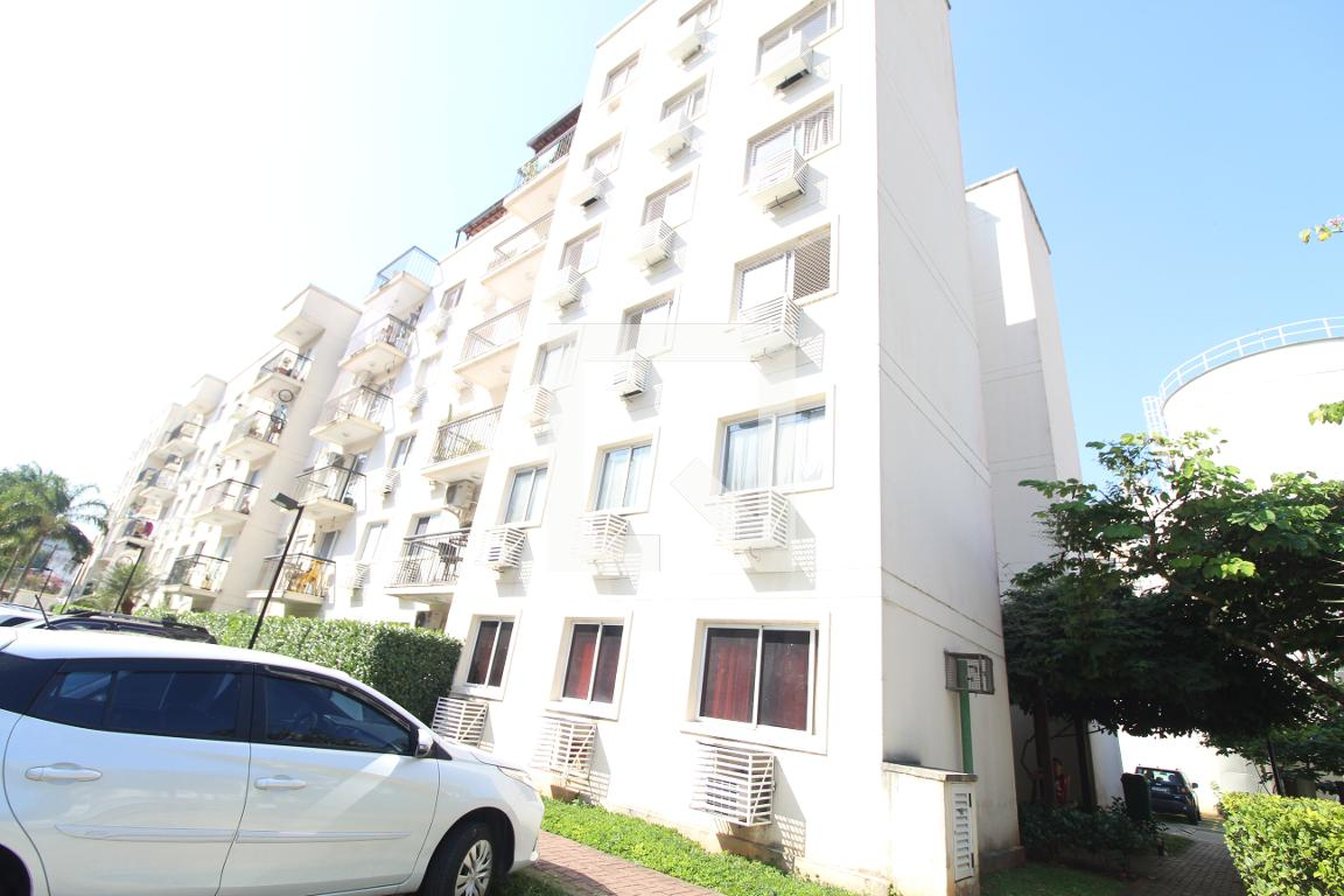 Fachada do Prédio Condomínio Floris