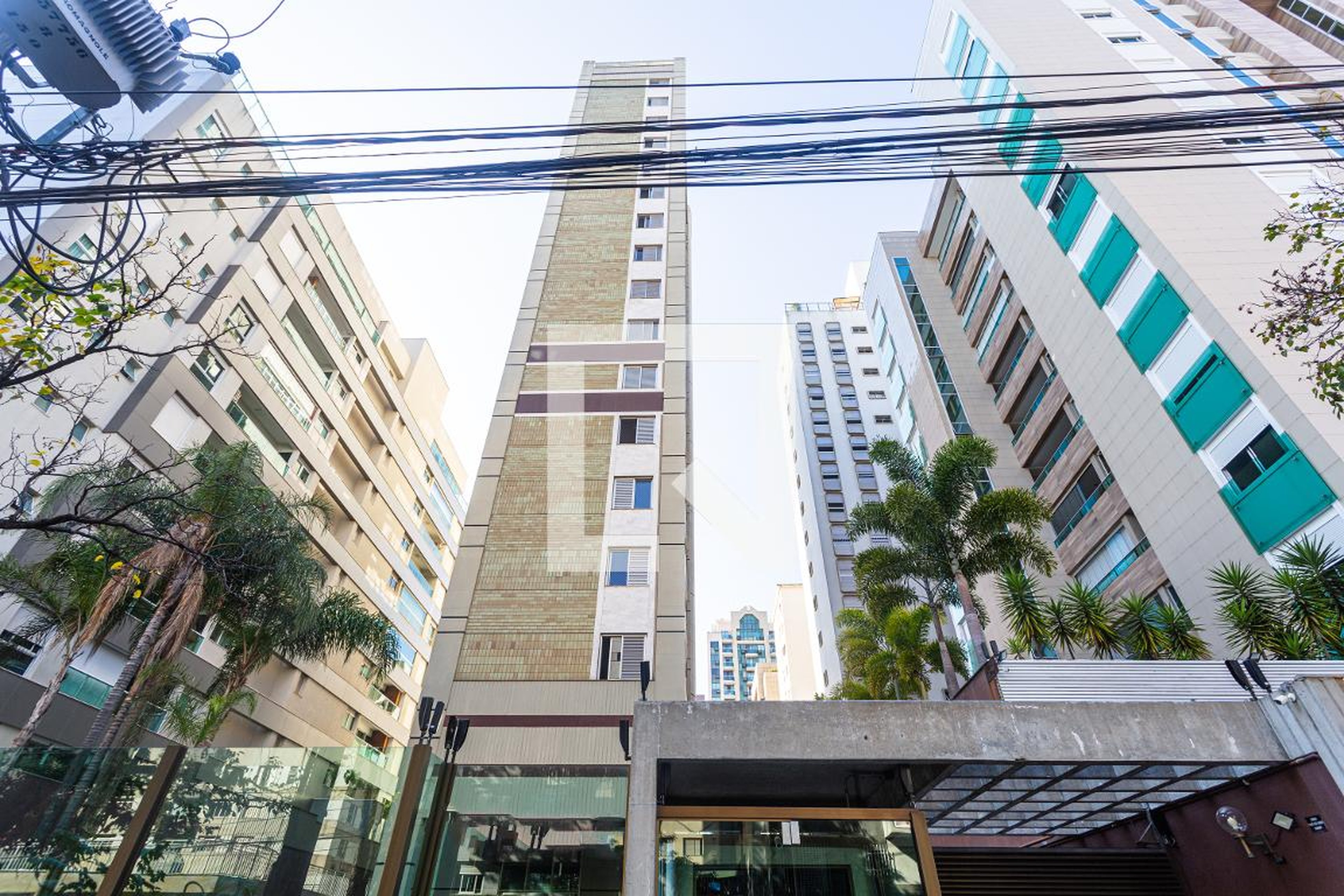 Fachada Condomínio em Rua da Bahia, 2577
