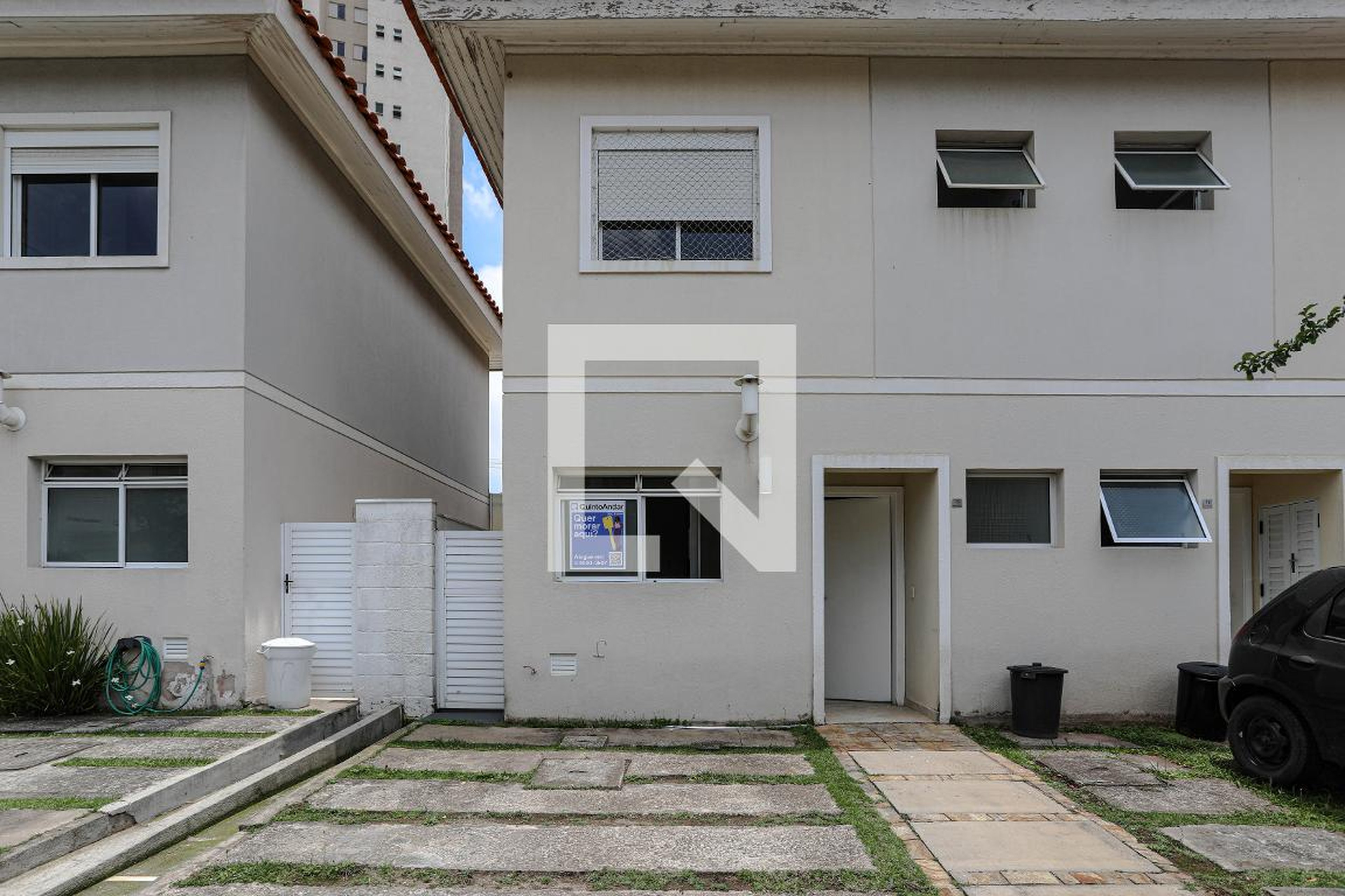 Fachada Condomínio Villa das Flores  Residencial Rosas