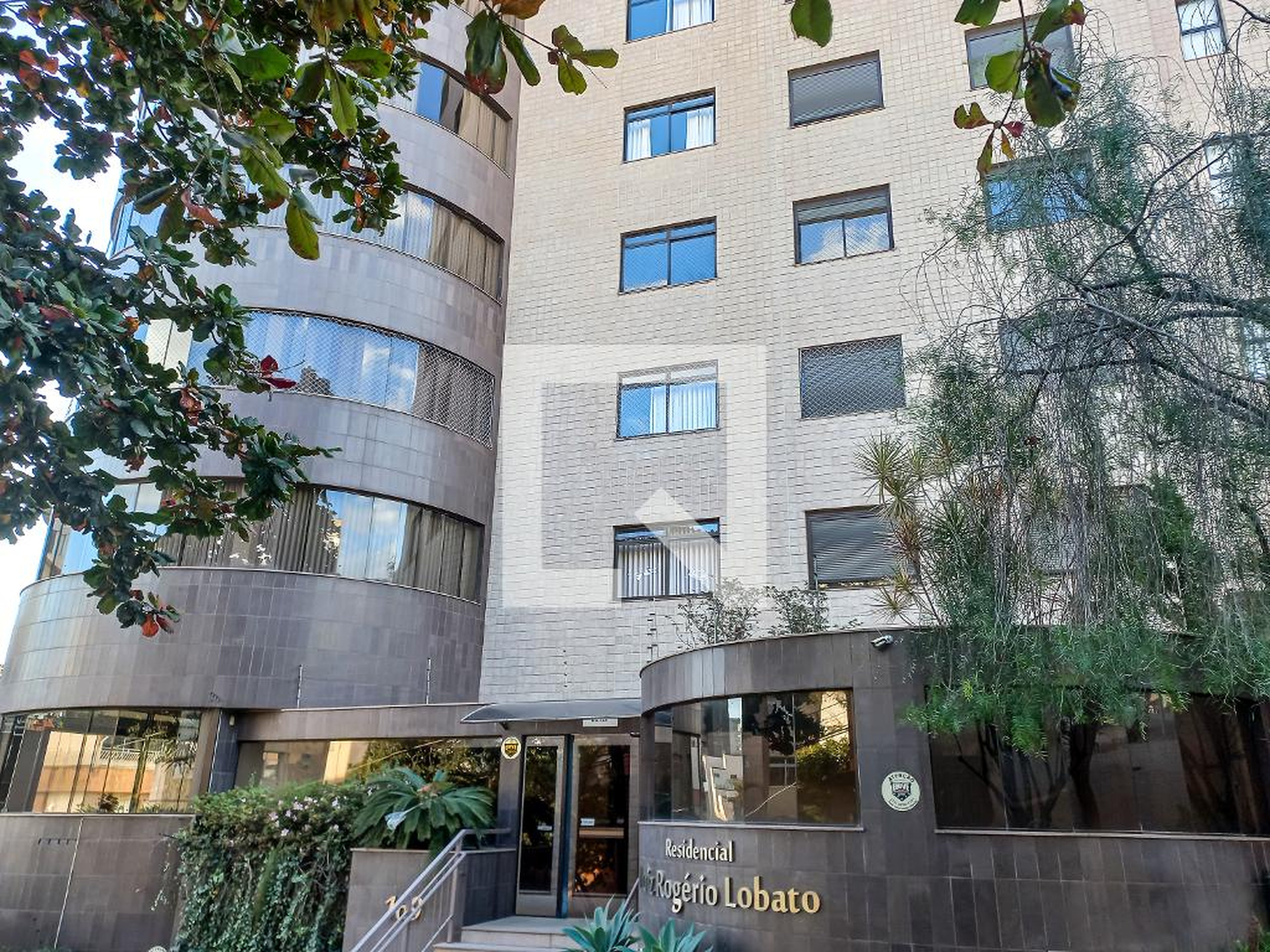 Fachada Edifício Luiz Rogerio Lobato