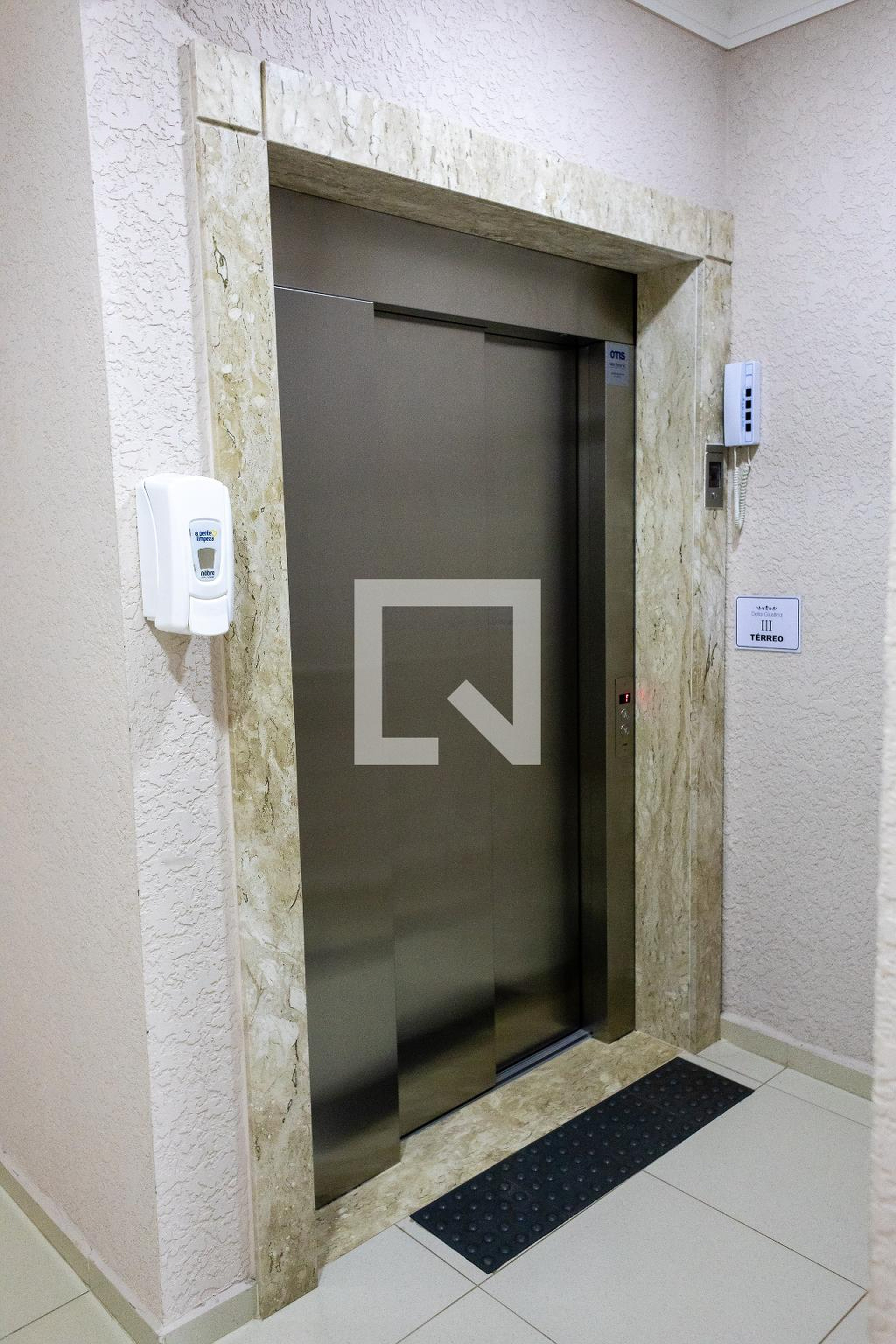 Elevador - Residencial Della Giustina III