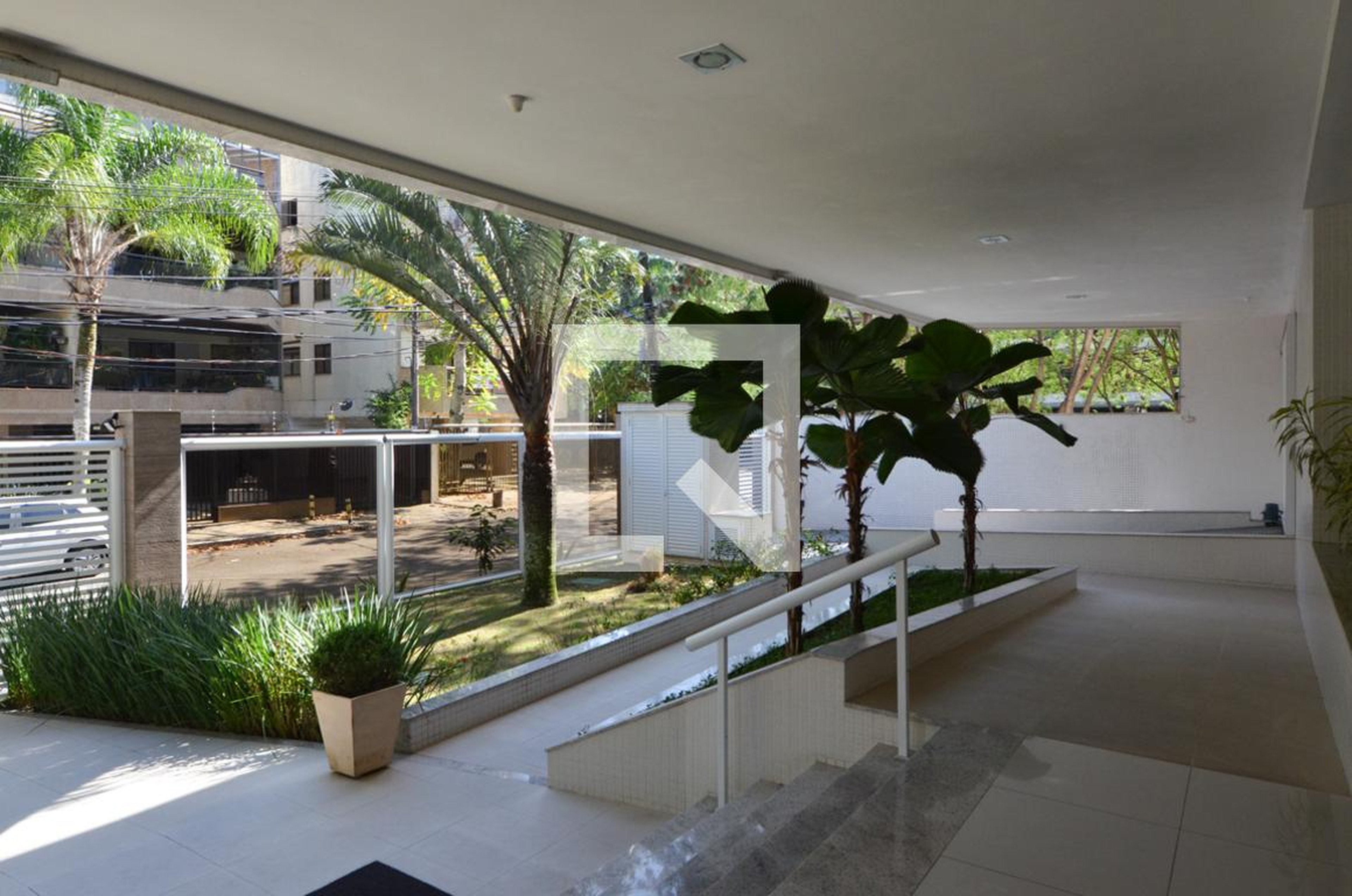 Entrada - Edifício Residencial Marambaia