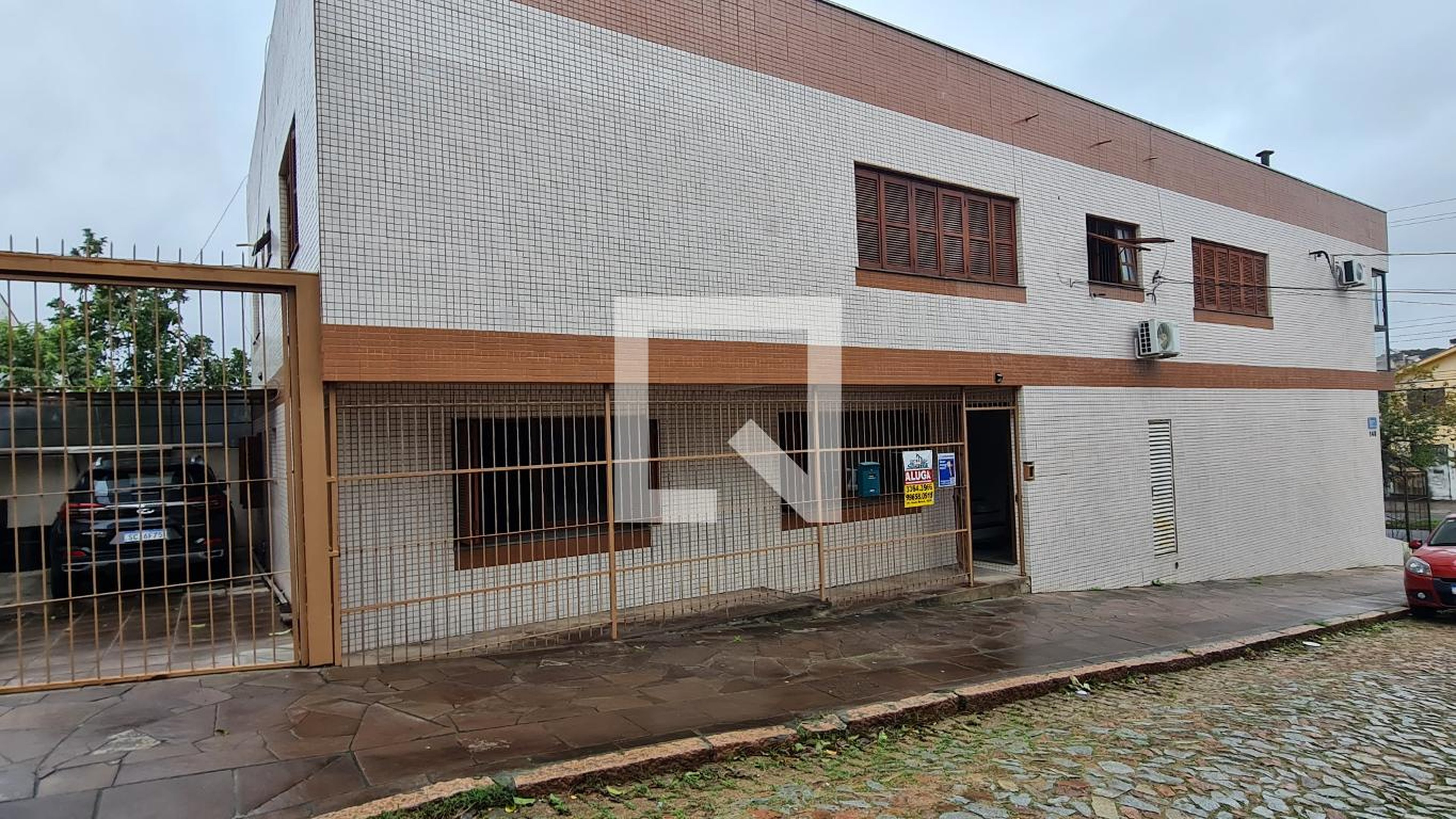 Fachada do Prédio Condomínio em Rua Hermes Pereira de Souza, 140