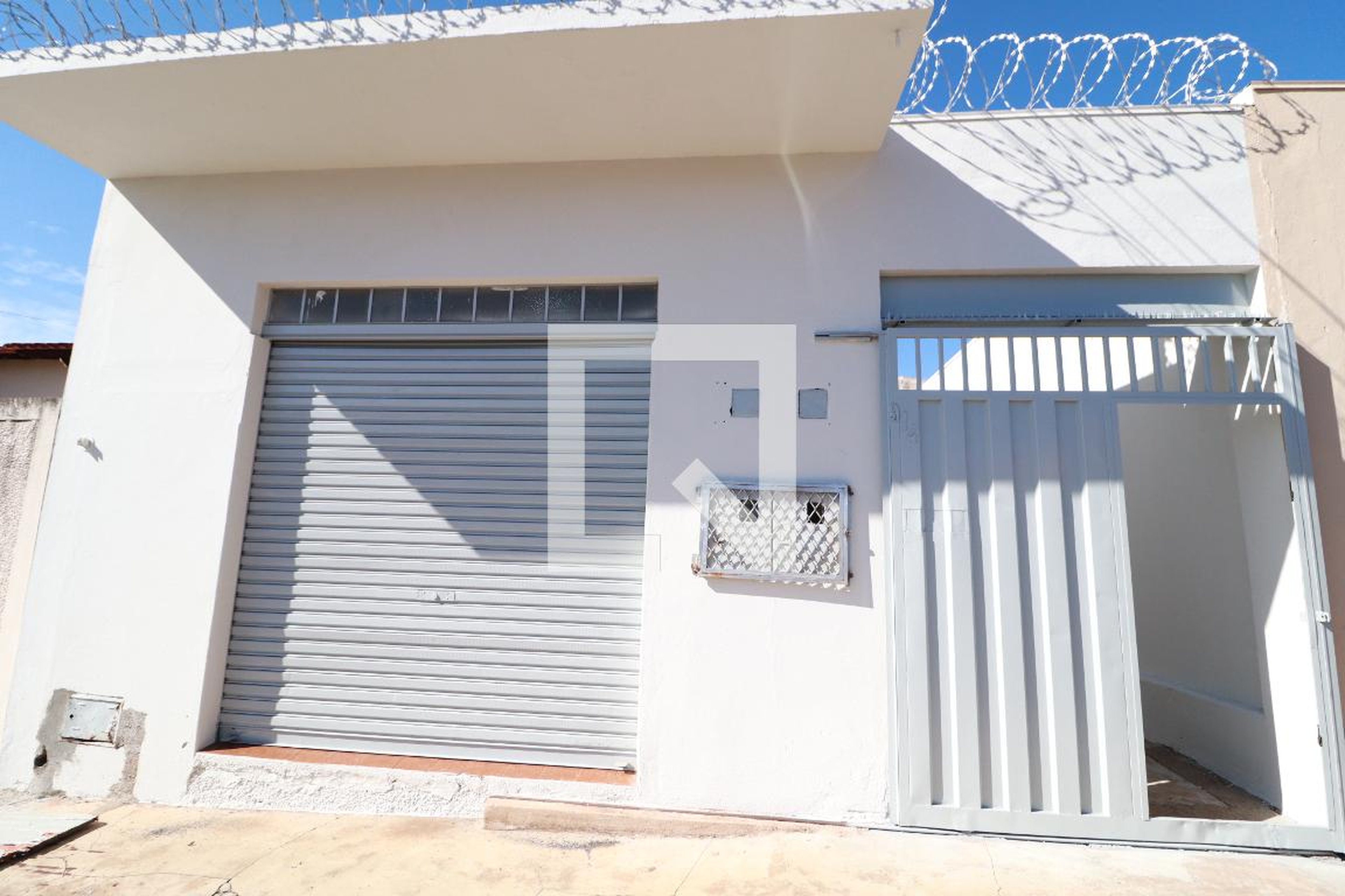 Fachada Condomínio em Rua Carmo Gifoni, 914