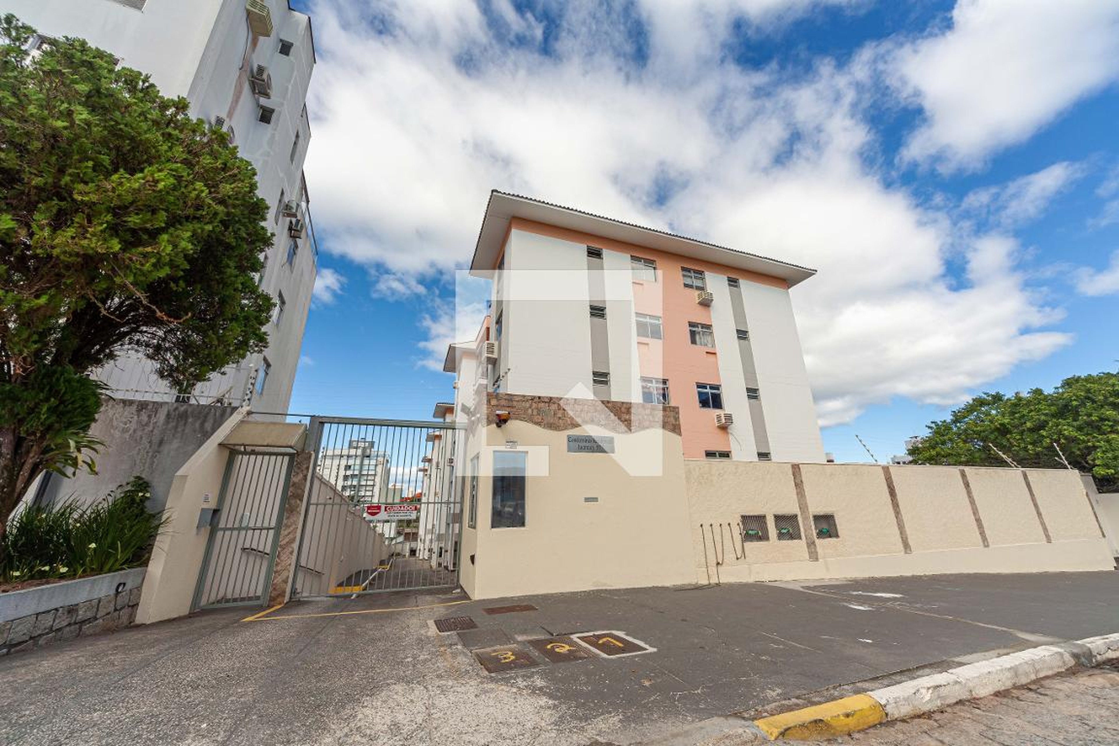 Fachada Condomínio Jucimary