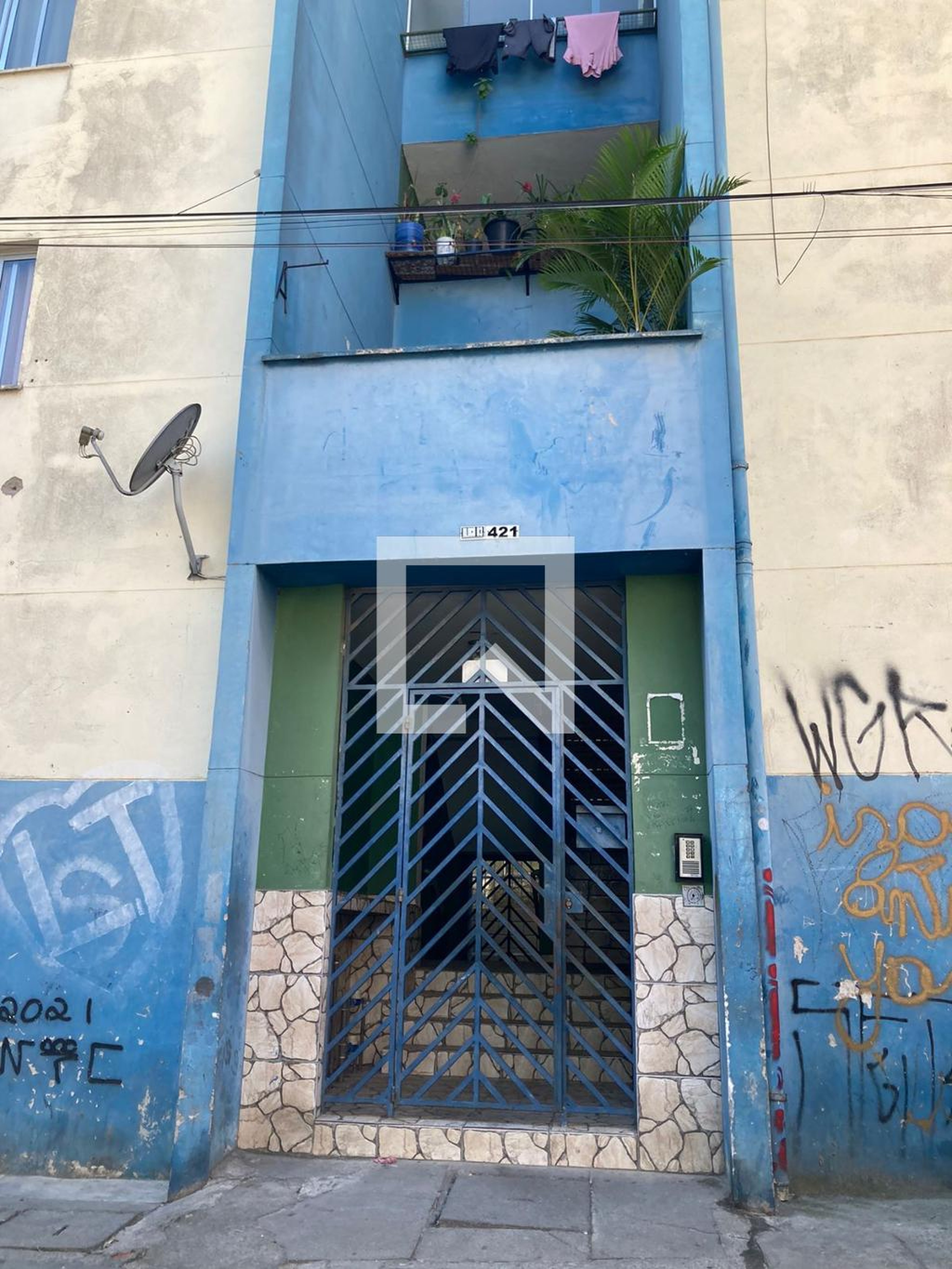Fachada Condomínio em Rua Michel da Silva, 421