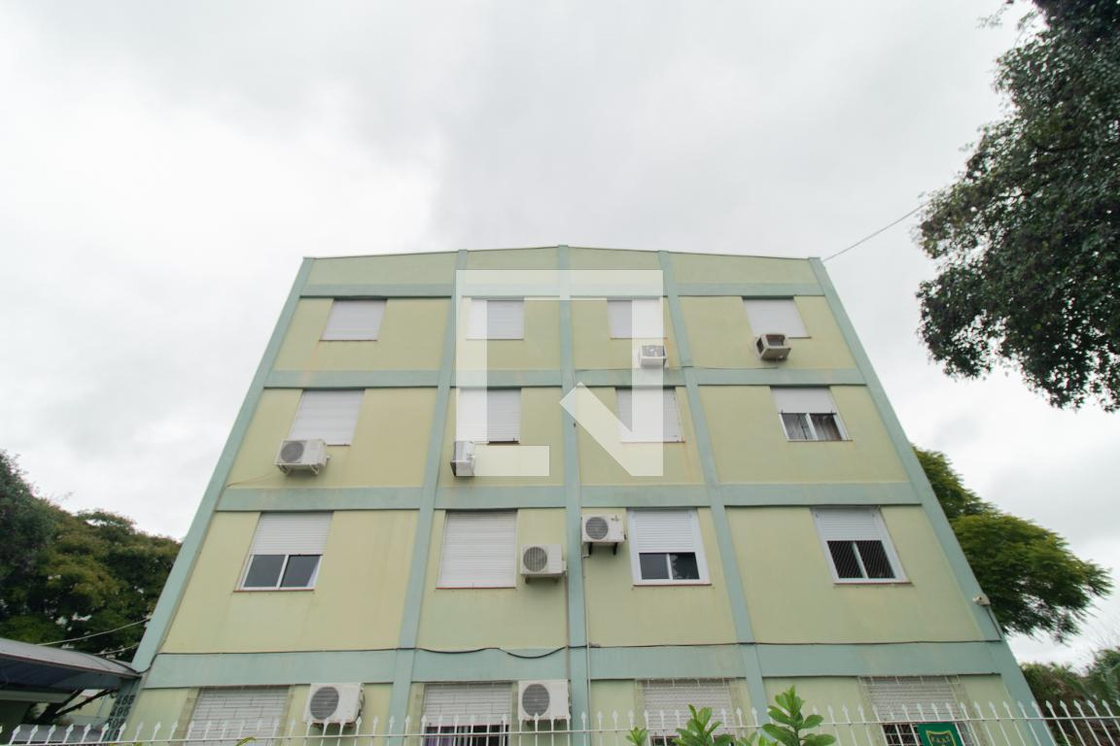 Fachada Condomínio Conjunto Jardim Vitória Régia