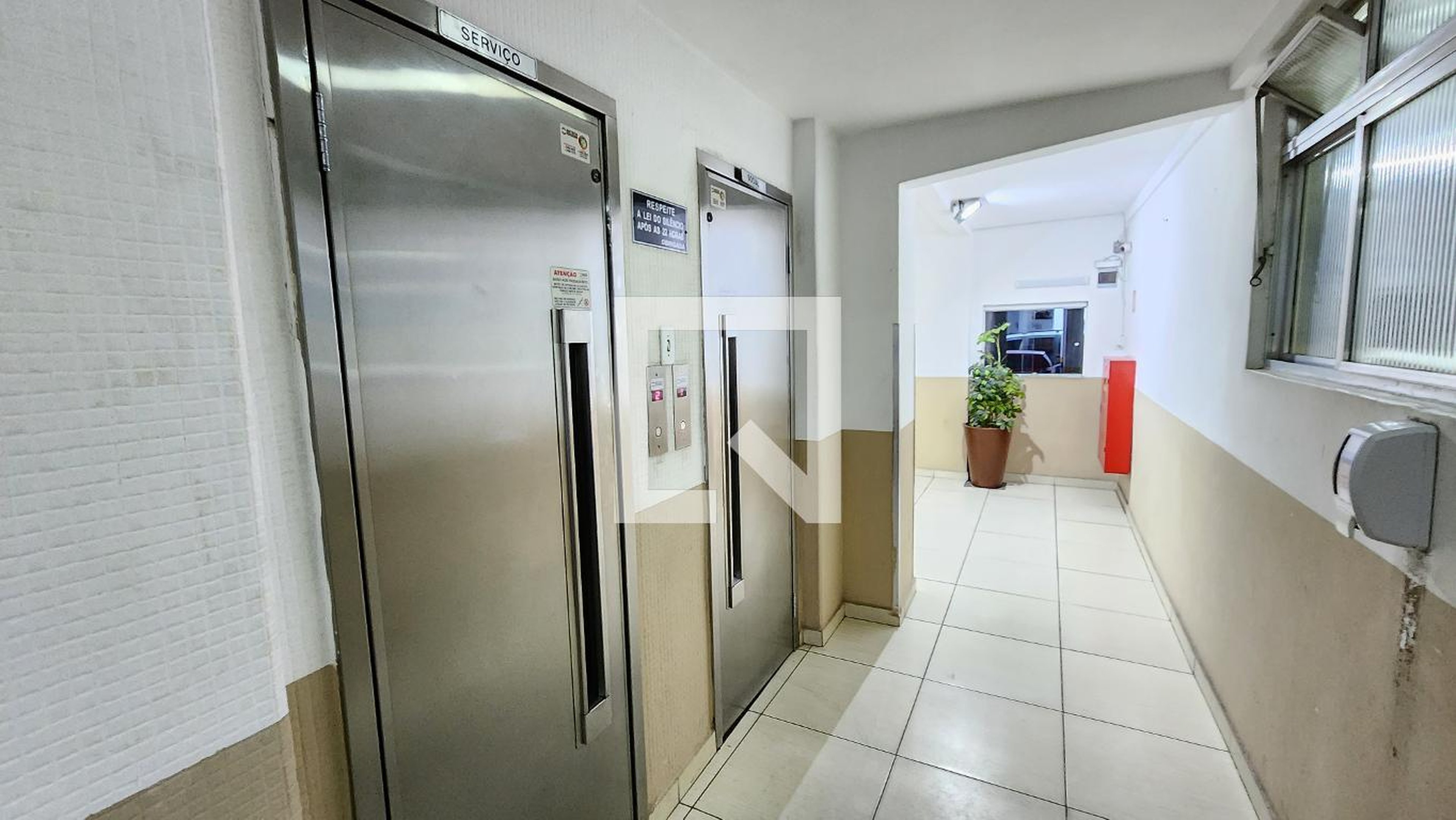 ELEVADOR - Marco Aurélio