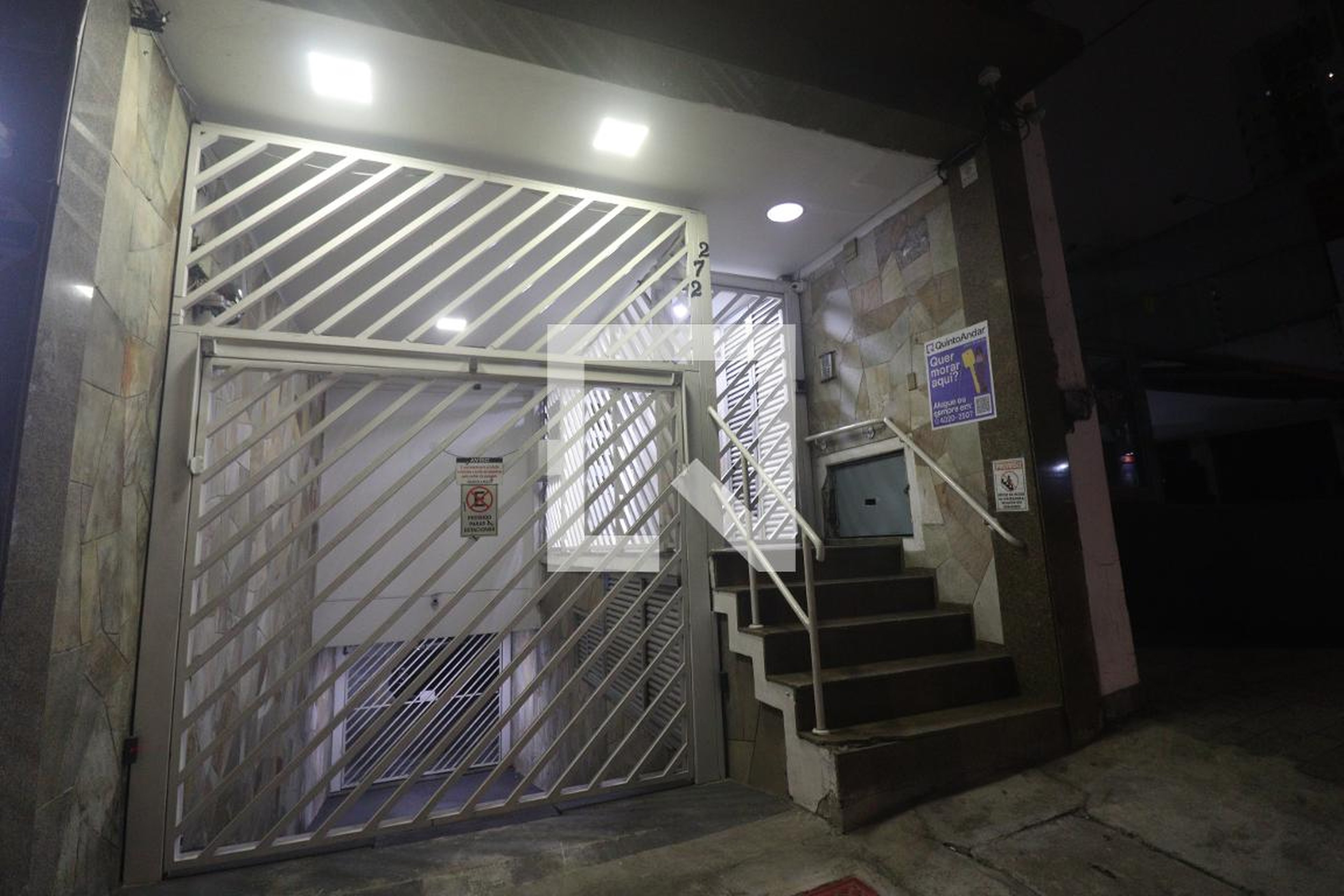 Fachada do condomínio Edifício Cristiani