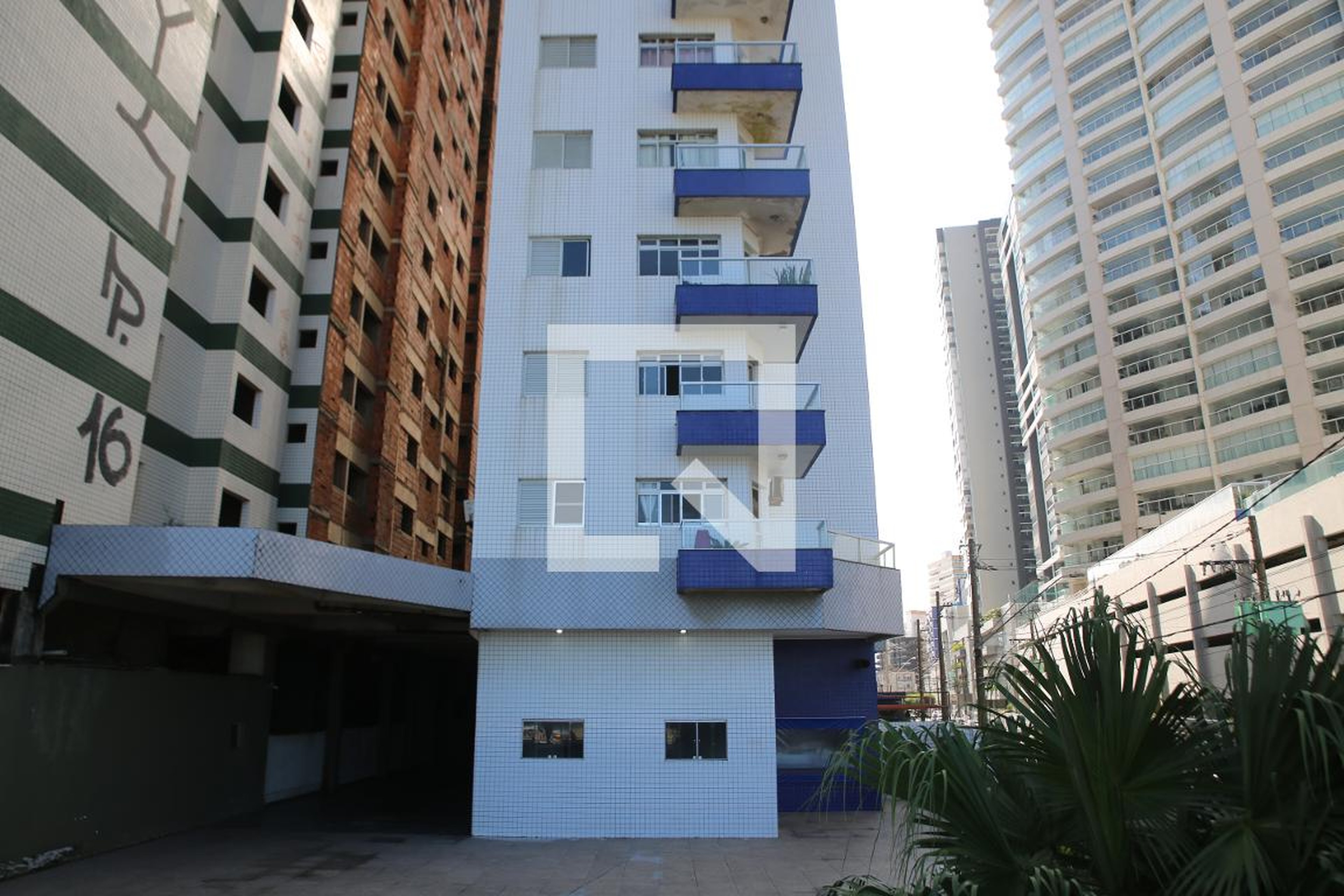 Fachada Condomínio em Rua Luiz Antonio de Andrade Vieira, 0 51