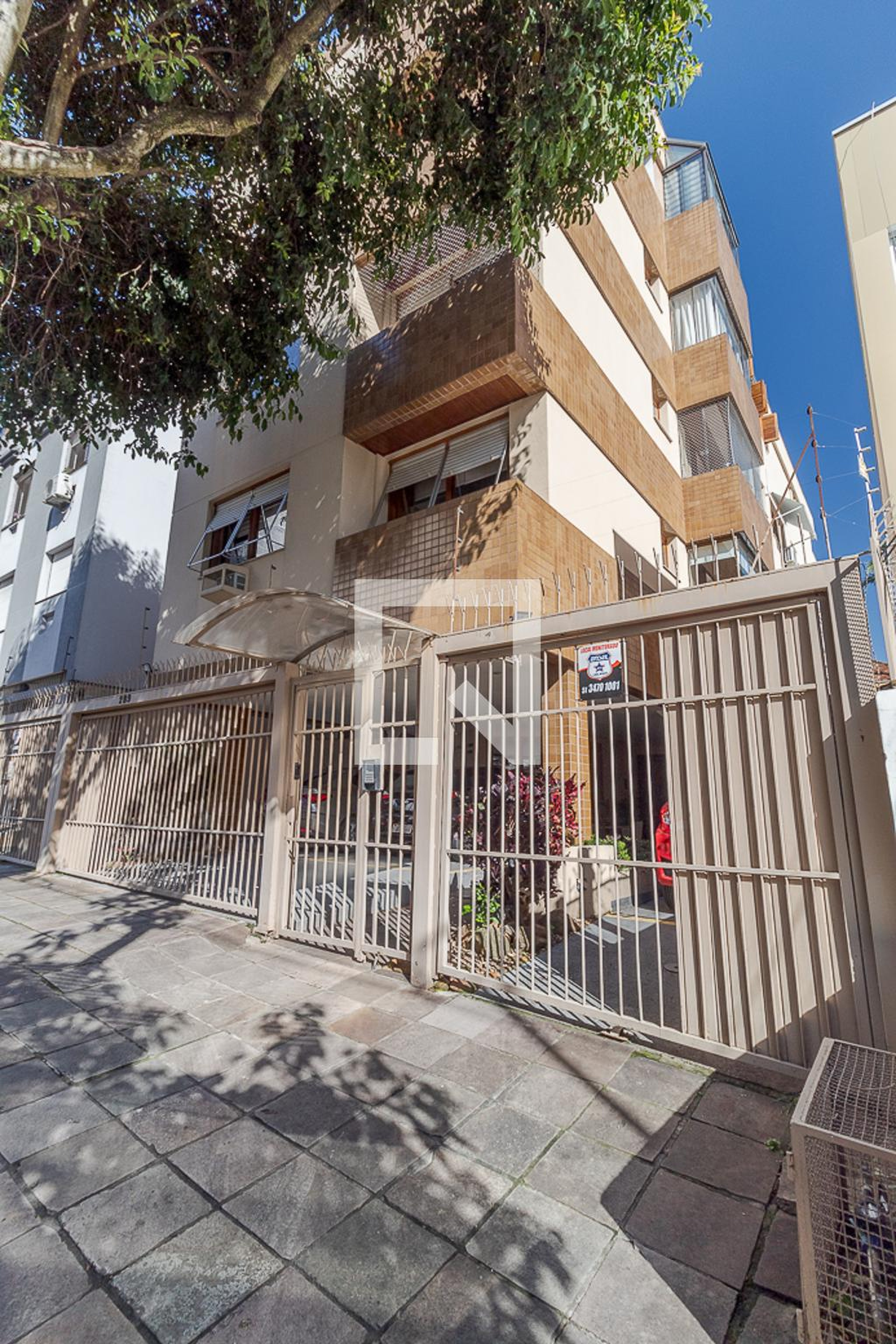 Fachada Condomínio em Rua Doutor Freire Alemão, 289