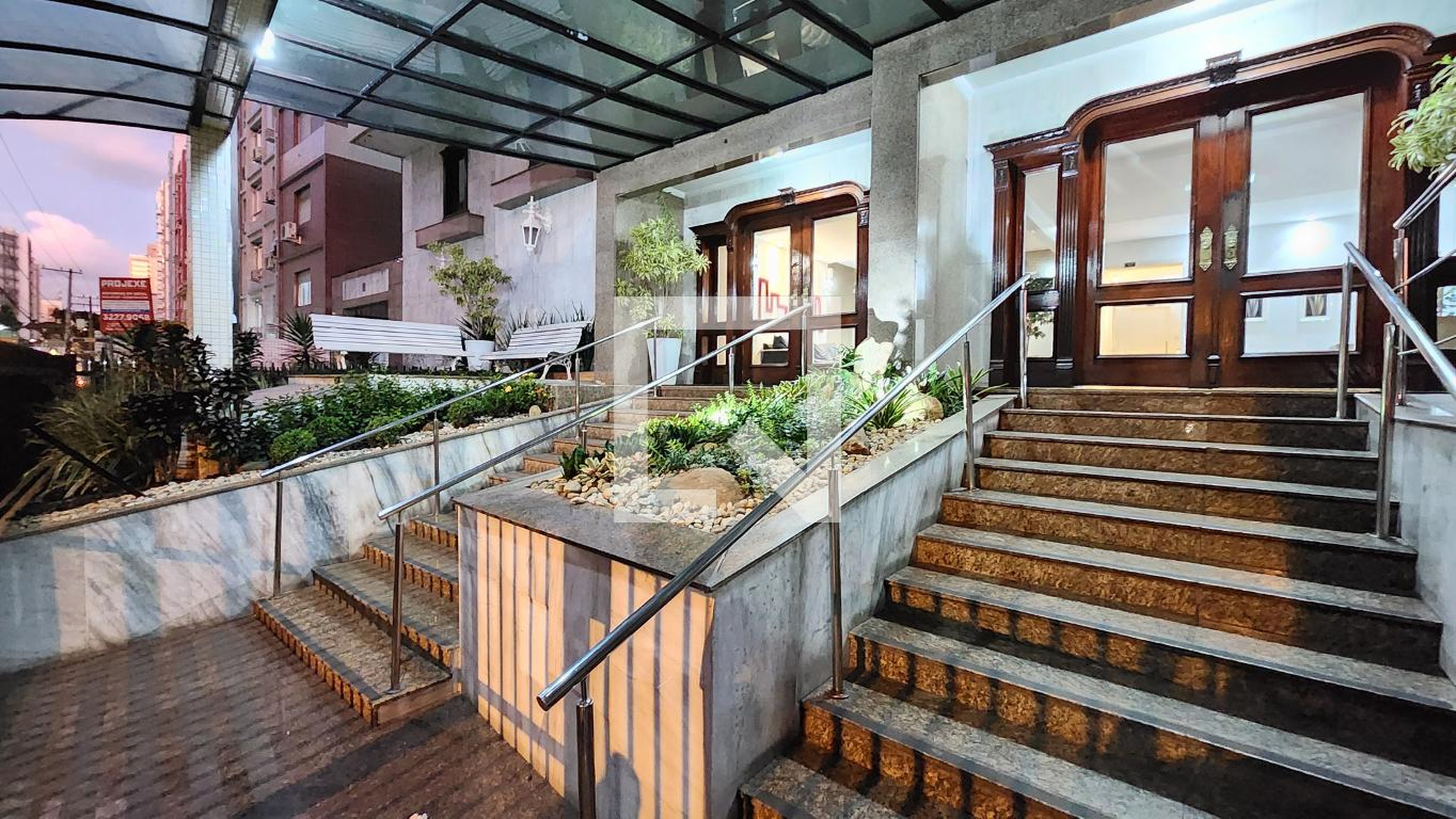 Entrada - Edifício Monte Verde