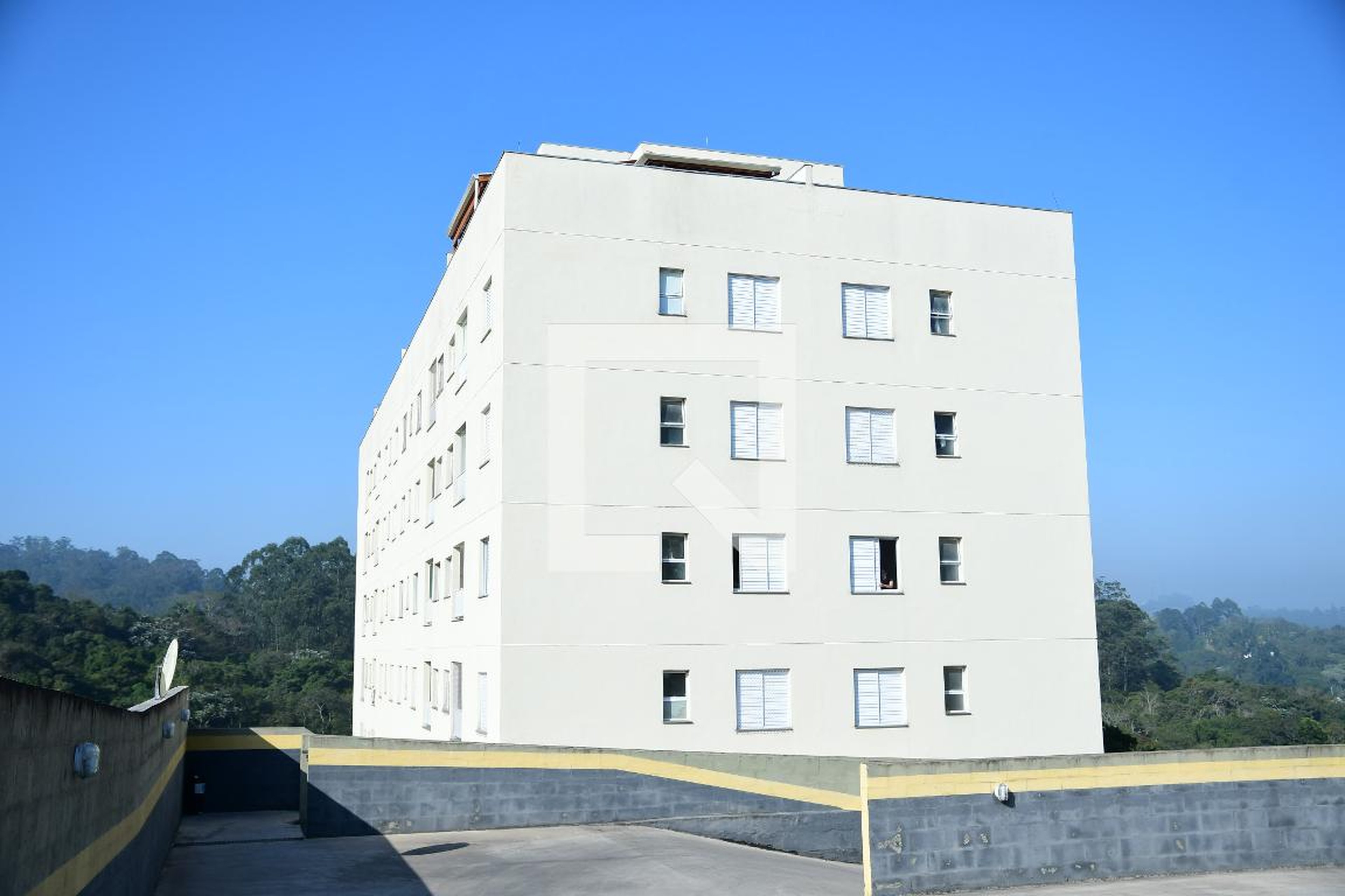 Fachada Condomínio em Rua Nápoles, 607