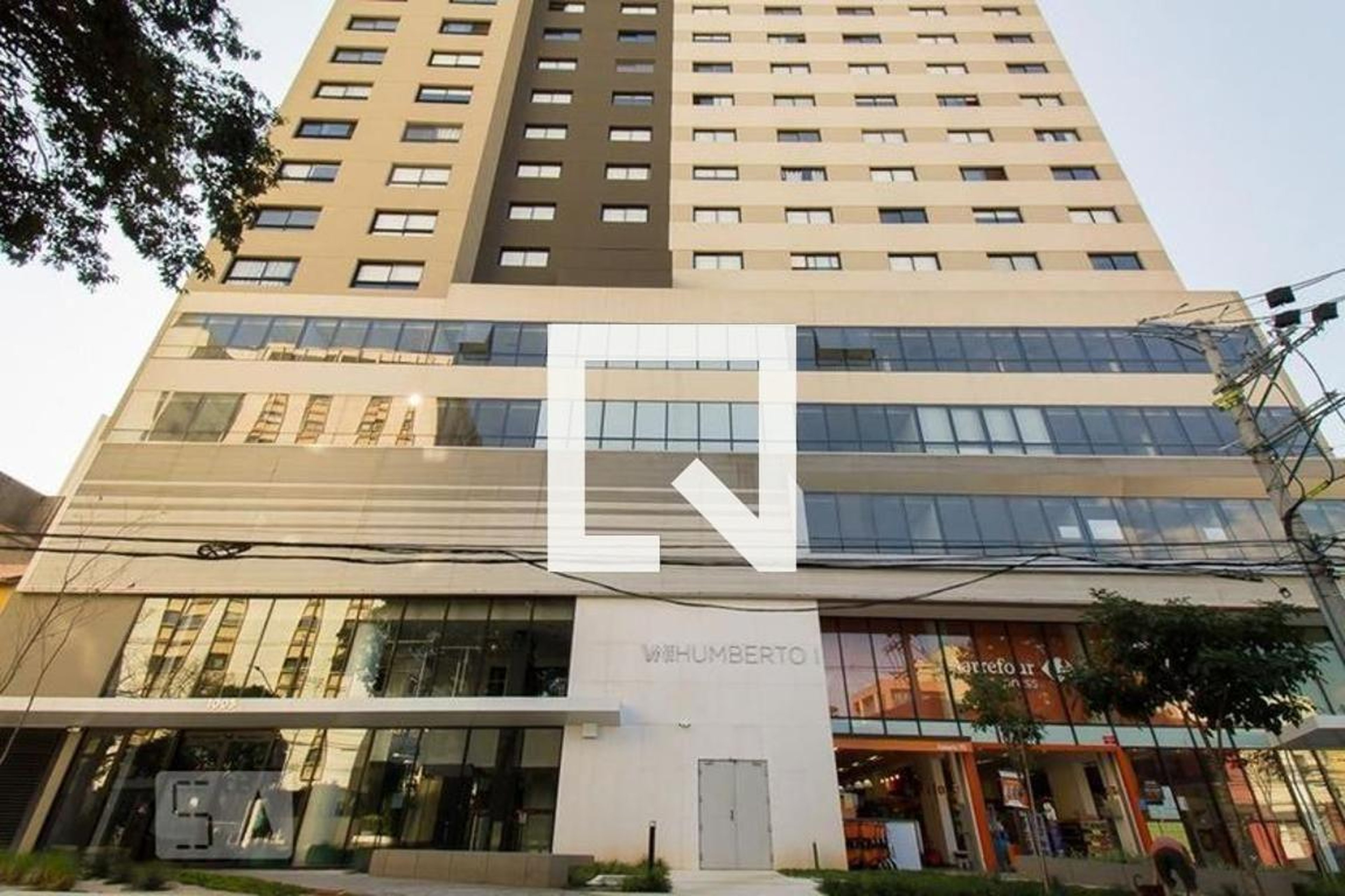 Fachada do Condomínio Condomínio VN Humberto I