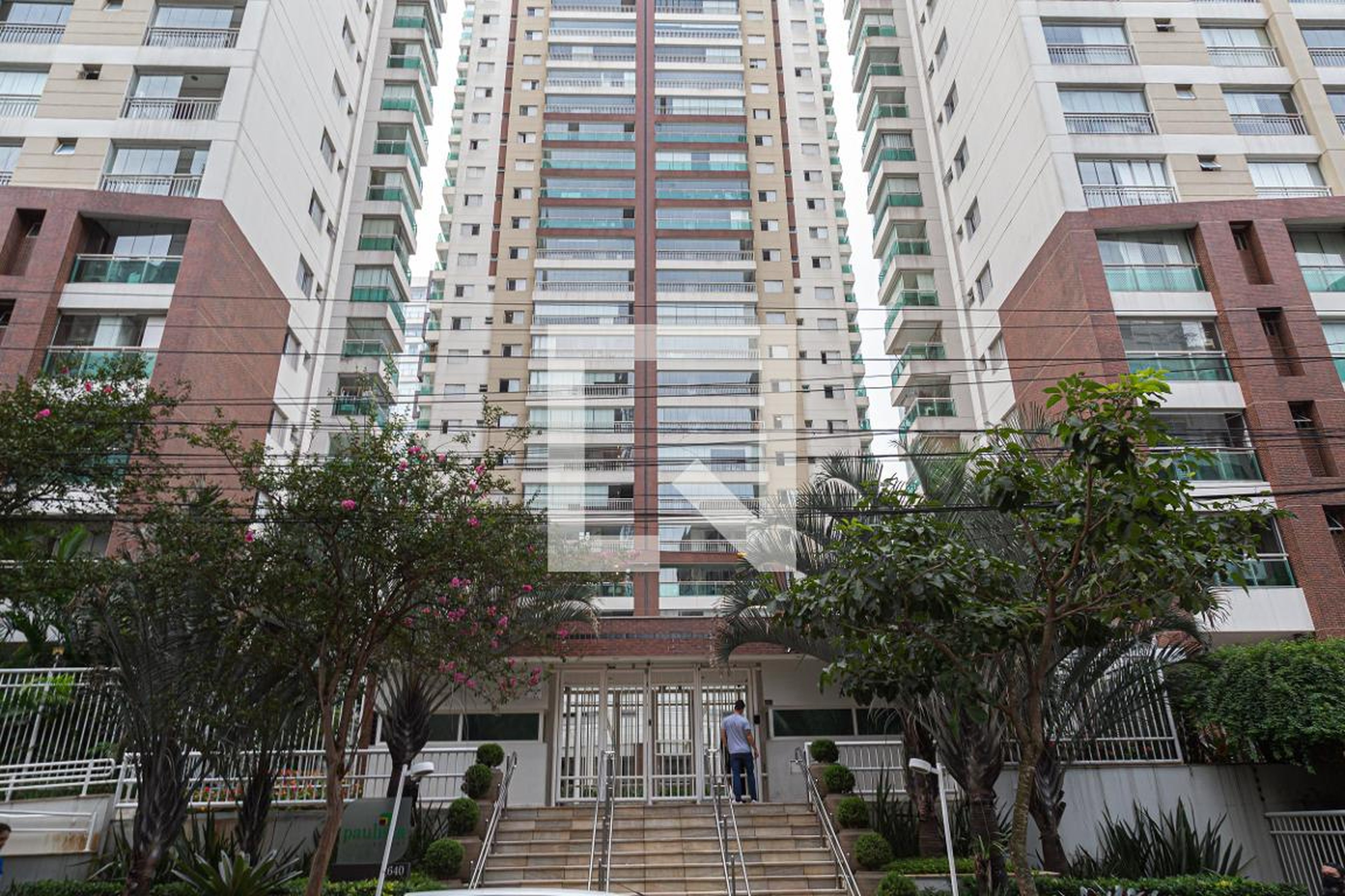 Fachada do Prédio Condomínio Paulista Home Resort