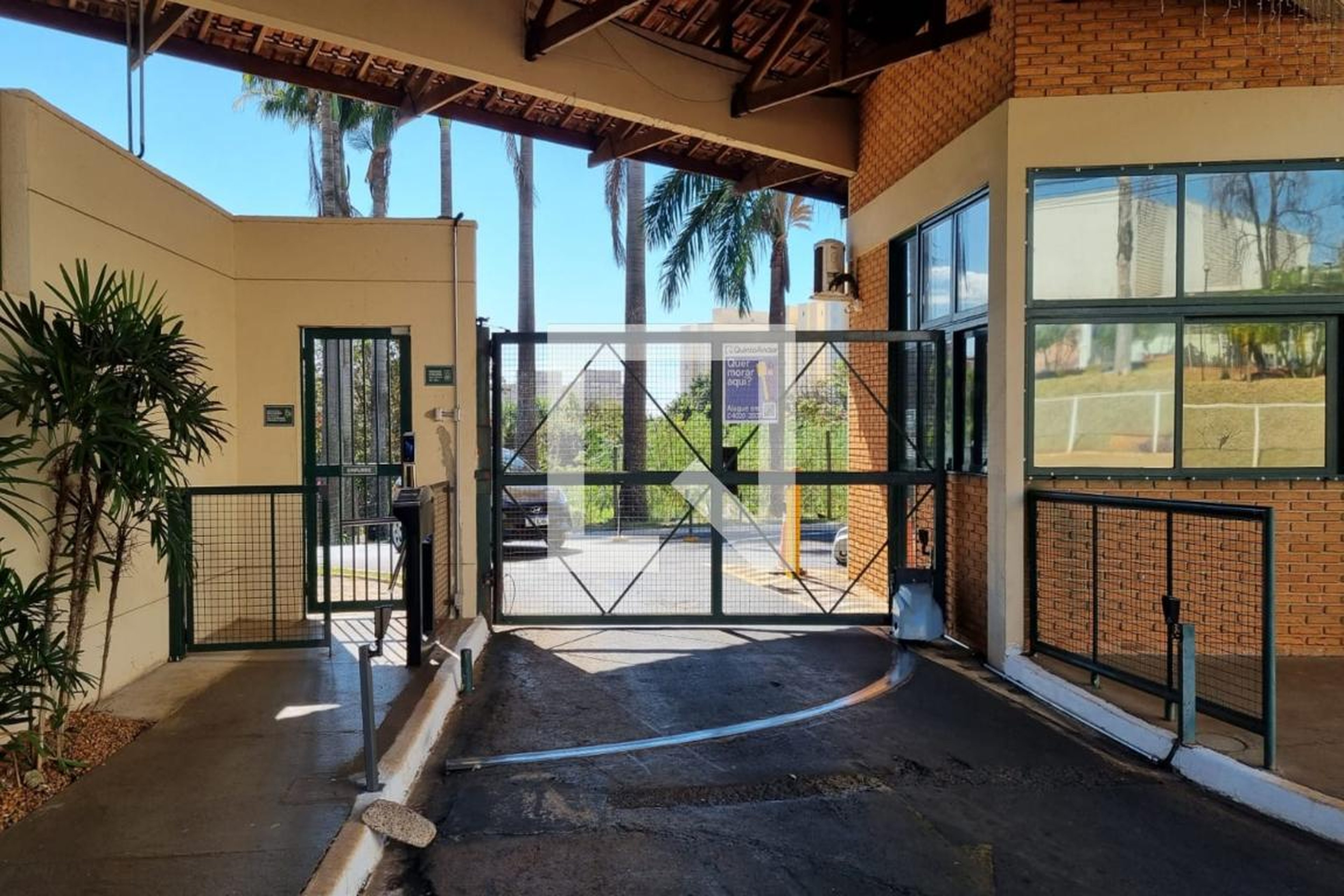 Fachada Condomínio em Rua Niterói, 105