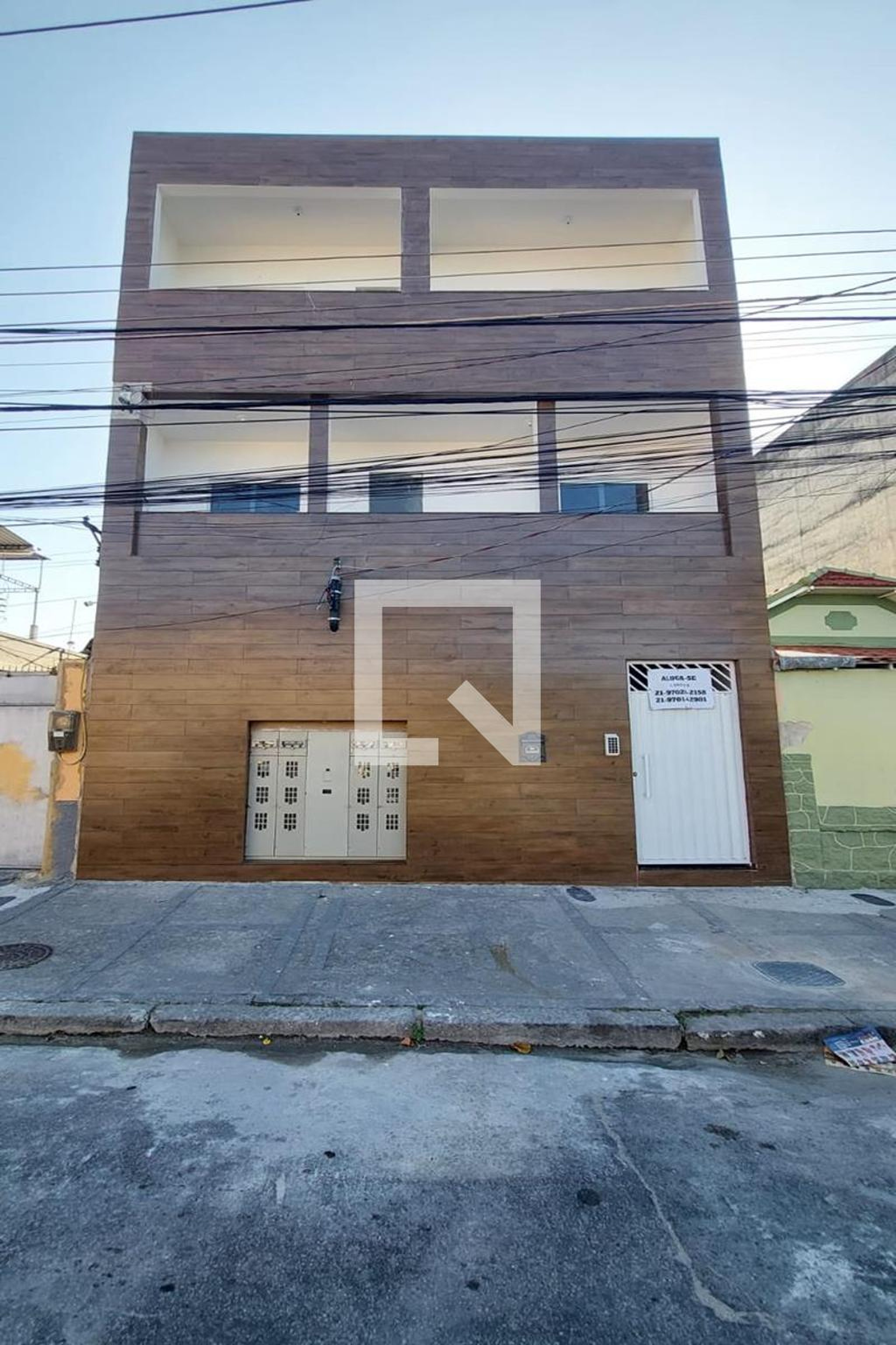 FACHADA Condomínio em Rua Silvana, 167