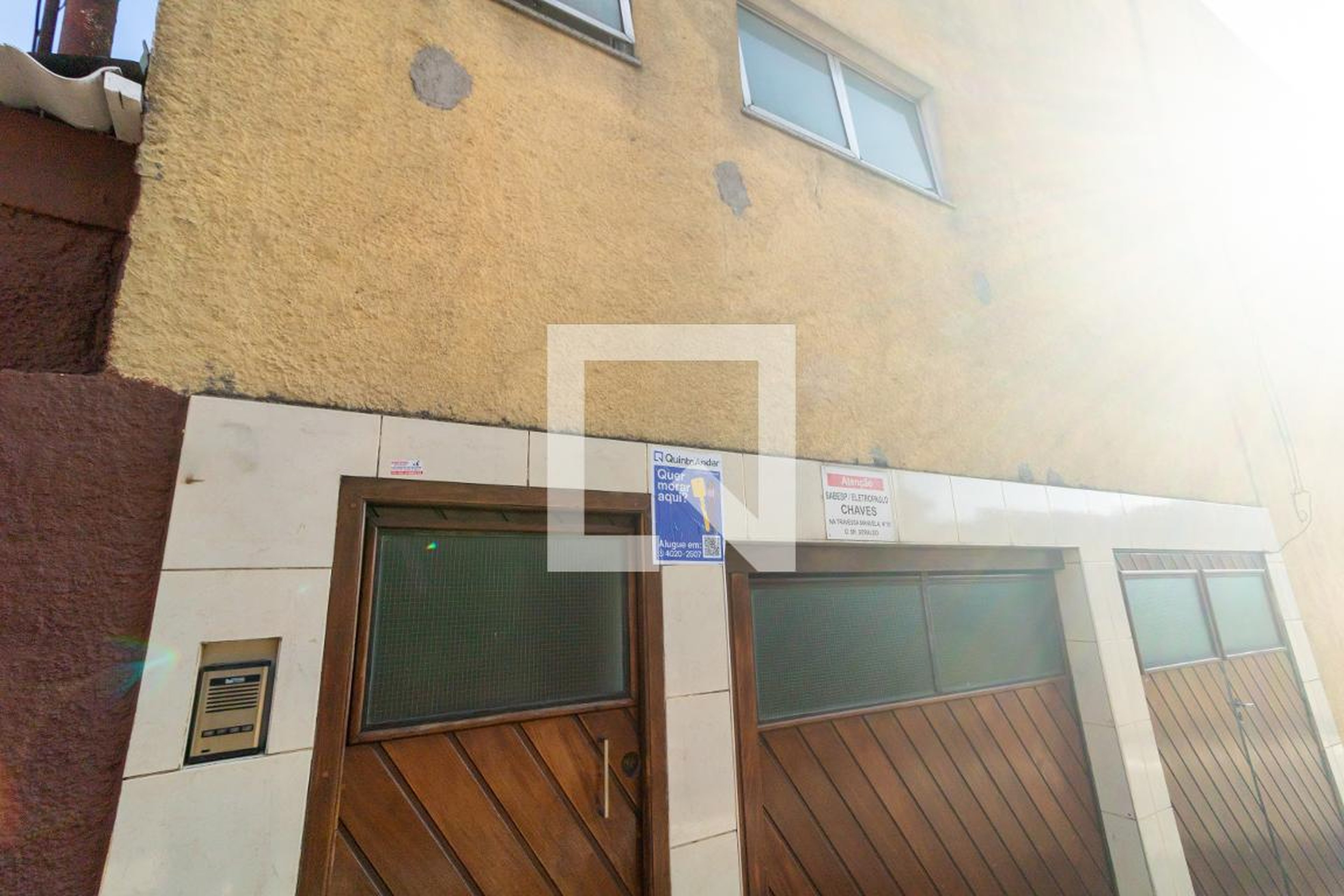 Fachada Condomínio em Travessa Manuela Lucci, 12