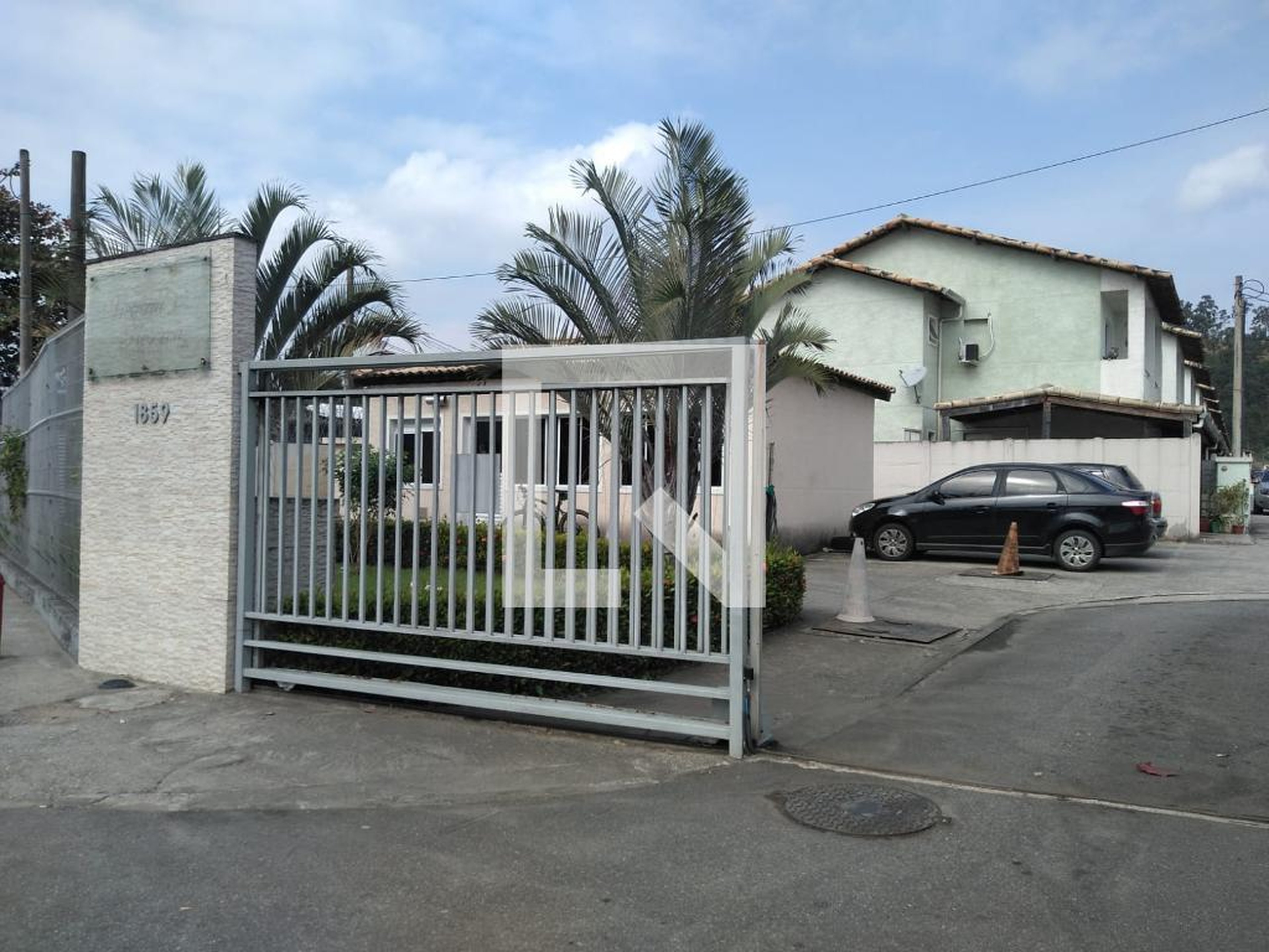 Fachada do condomínio Condomínio Vitória Reserva