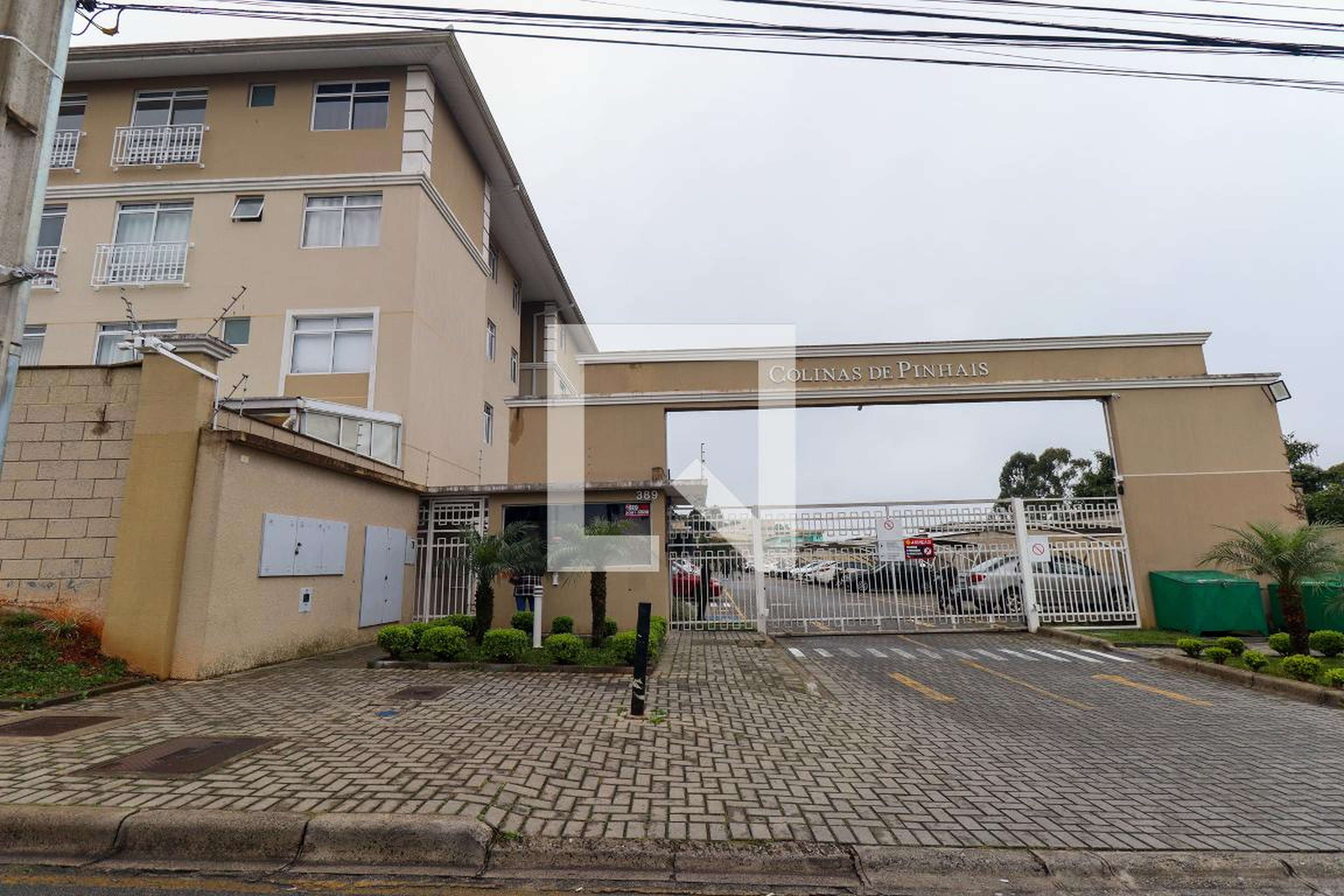 Fachada do Condomínio Residencial Colinas de Pinhais