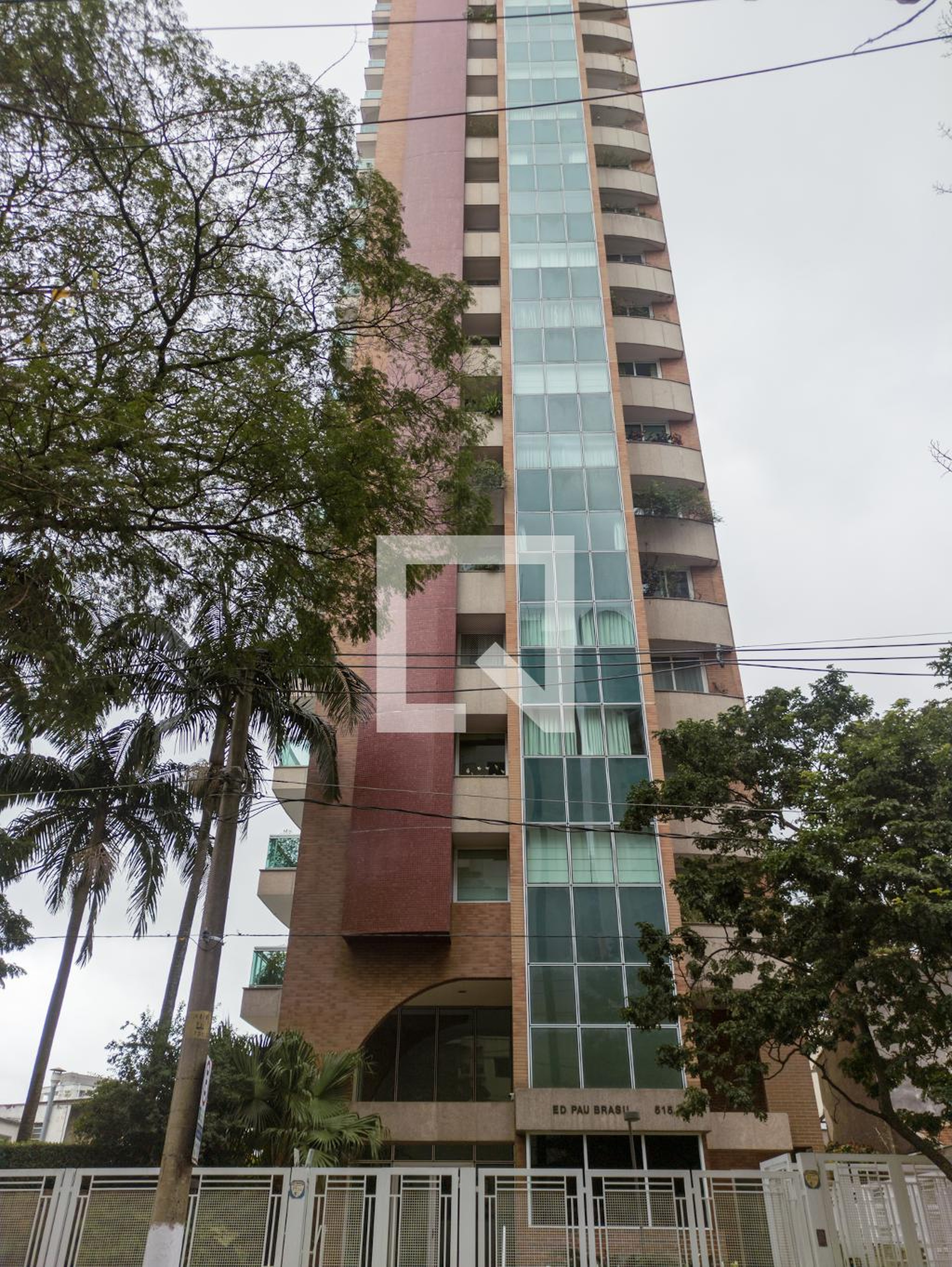 Fachada do Prédio Condomínio Pau Brasil