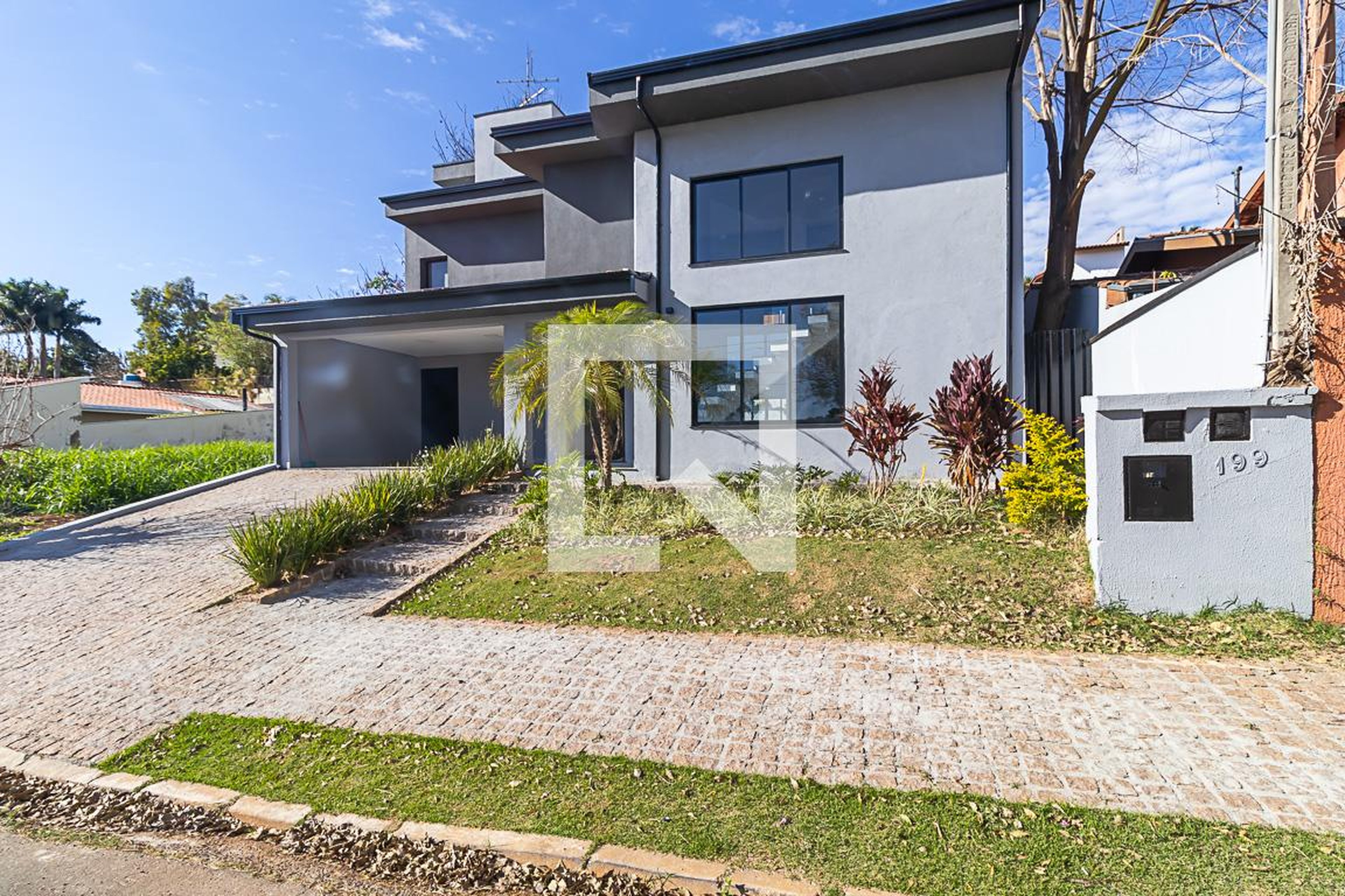 Fachada Condomínio em Rua Albamar, 199