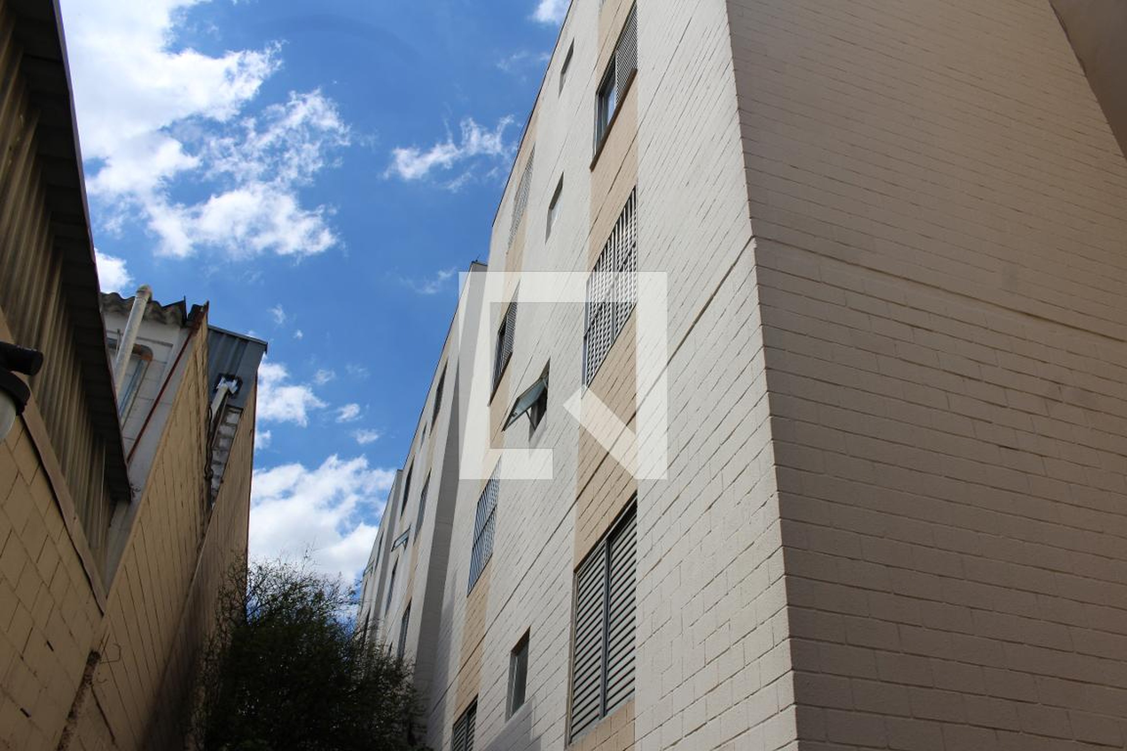 Fachada do Prédio Condomínio Jardim das Acácias