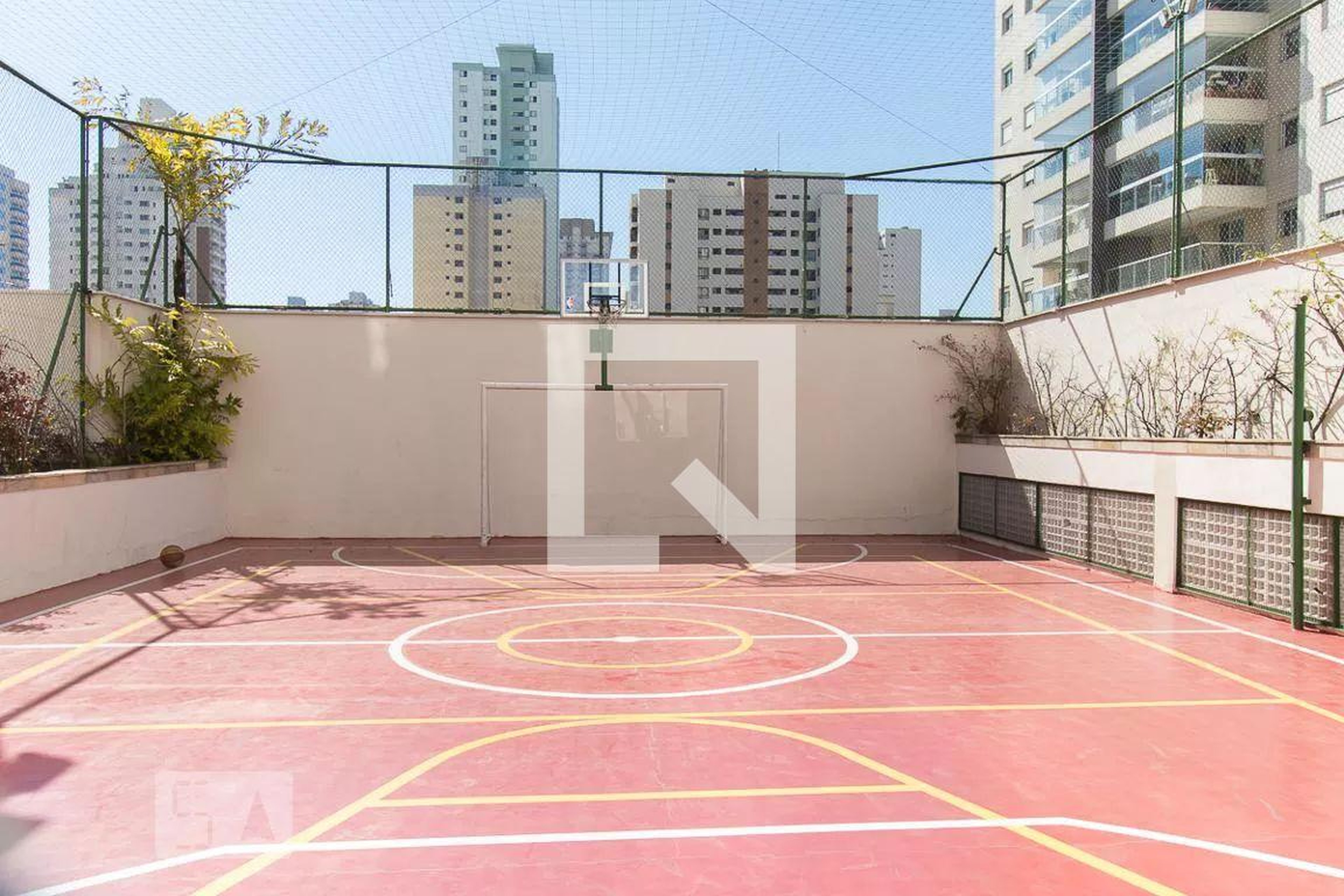 Quadra esportiva - Villa Di Mariana