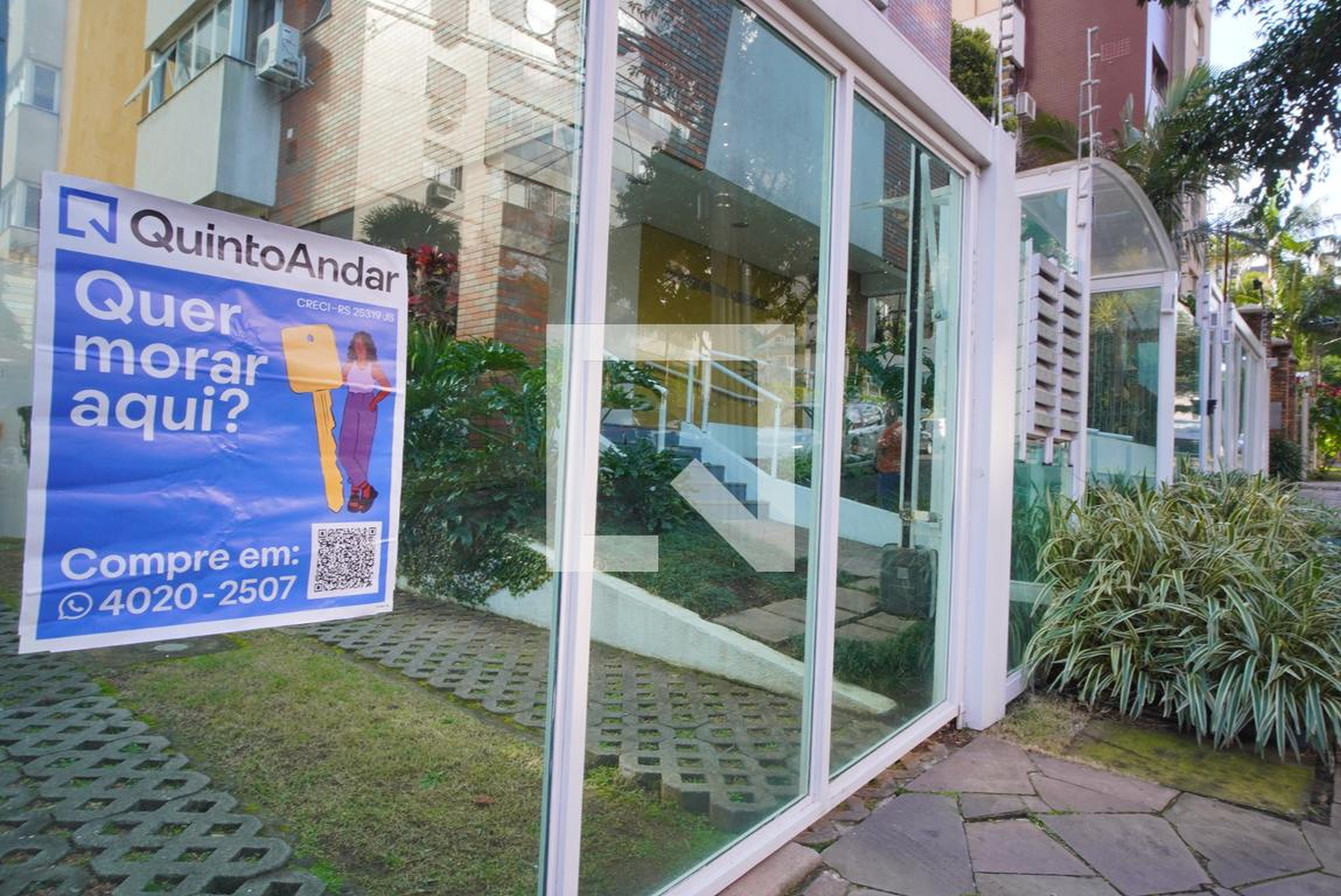 Fachada Condomínio Reserva de Queiroz