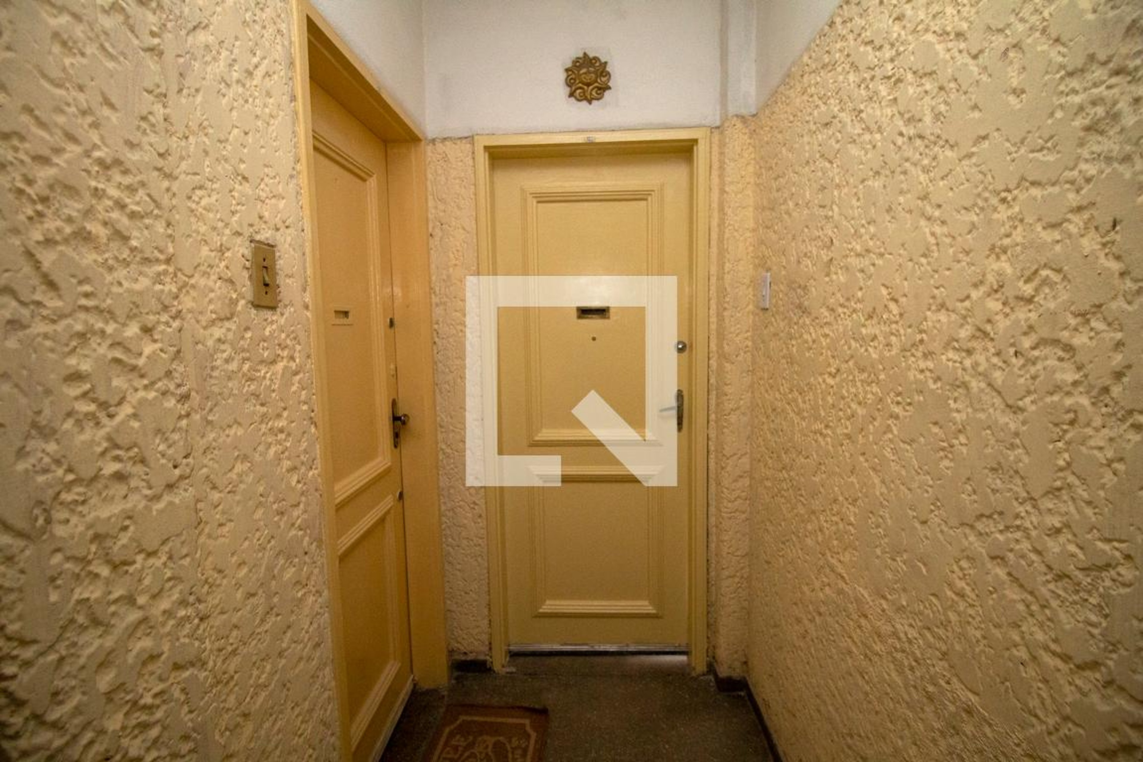 Fachada Condomínio em Rua Jitaúna, 76